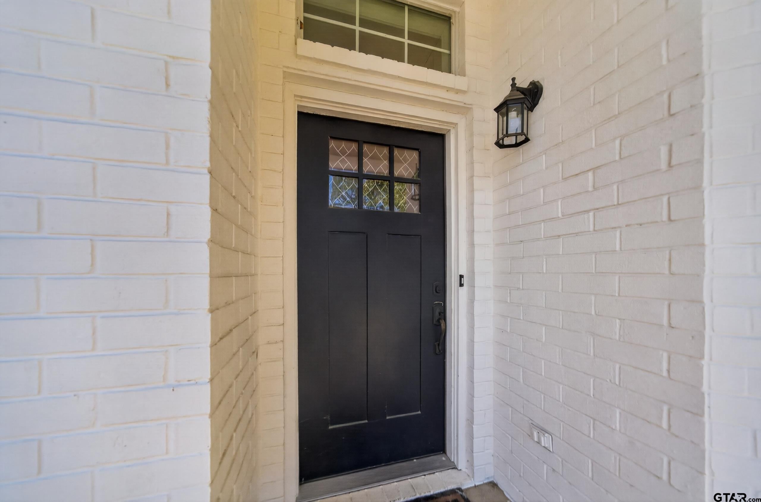 414 Molly Lane