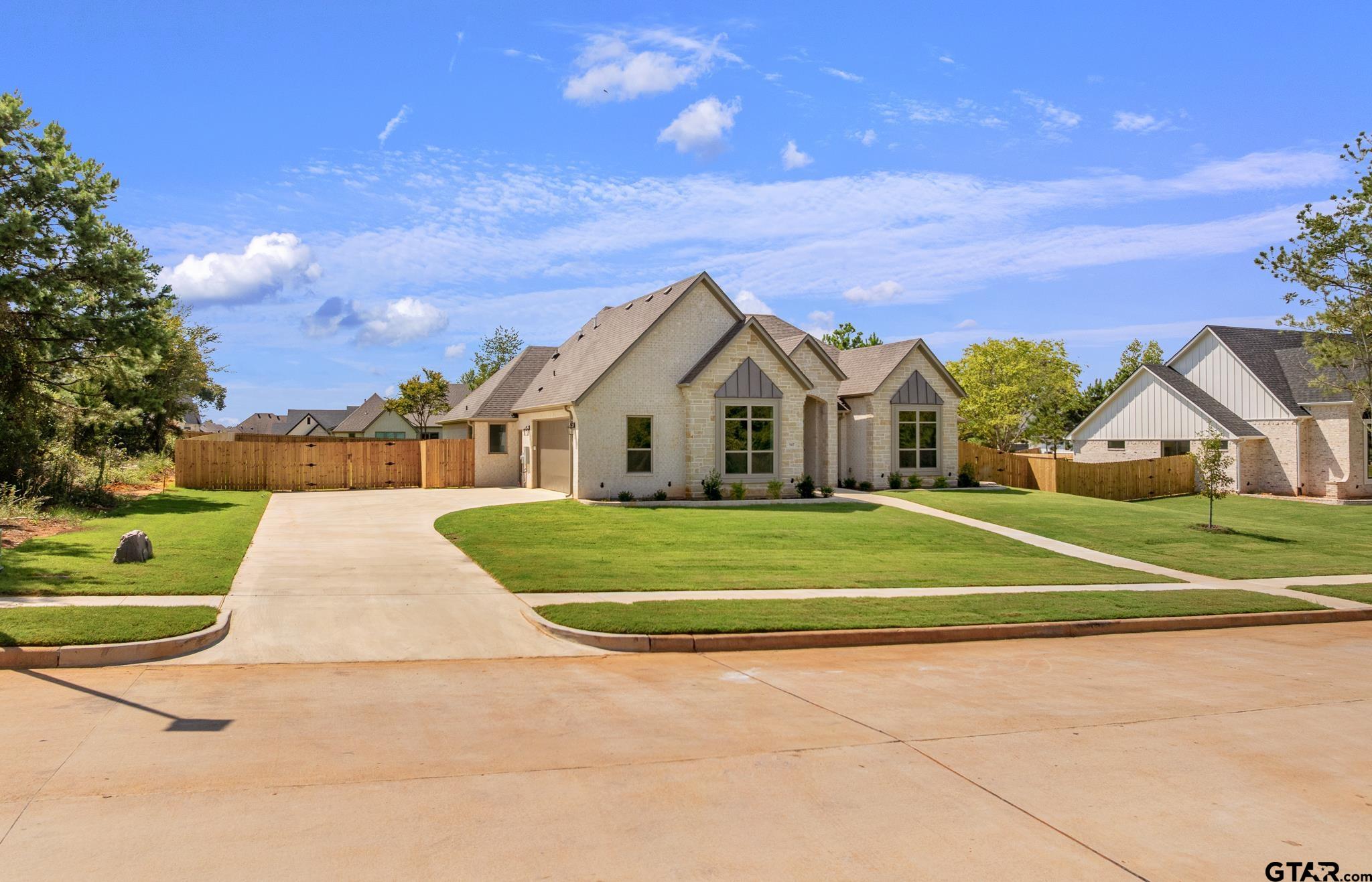 147 Kingston Crossing