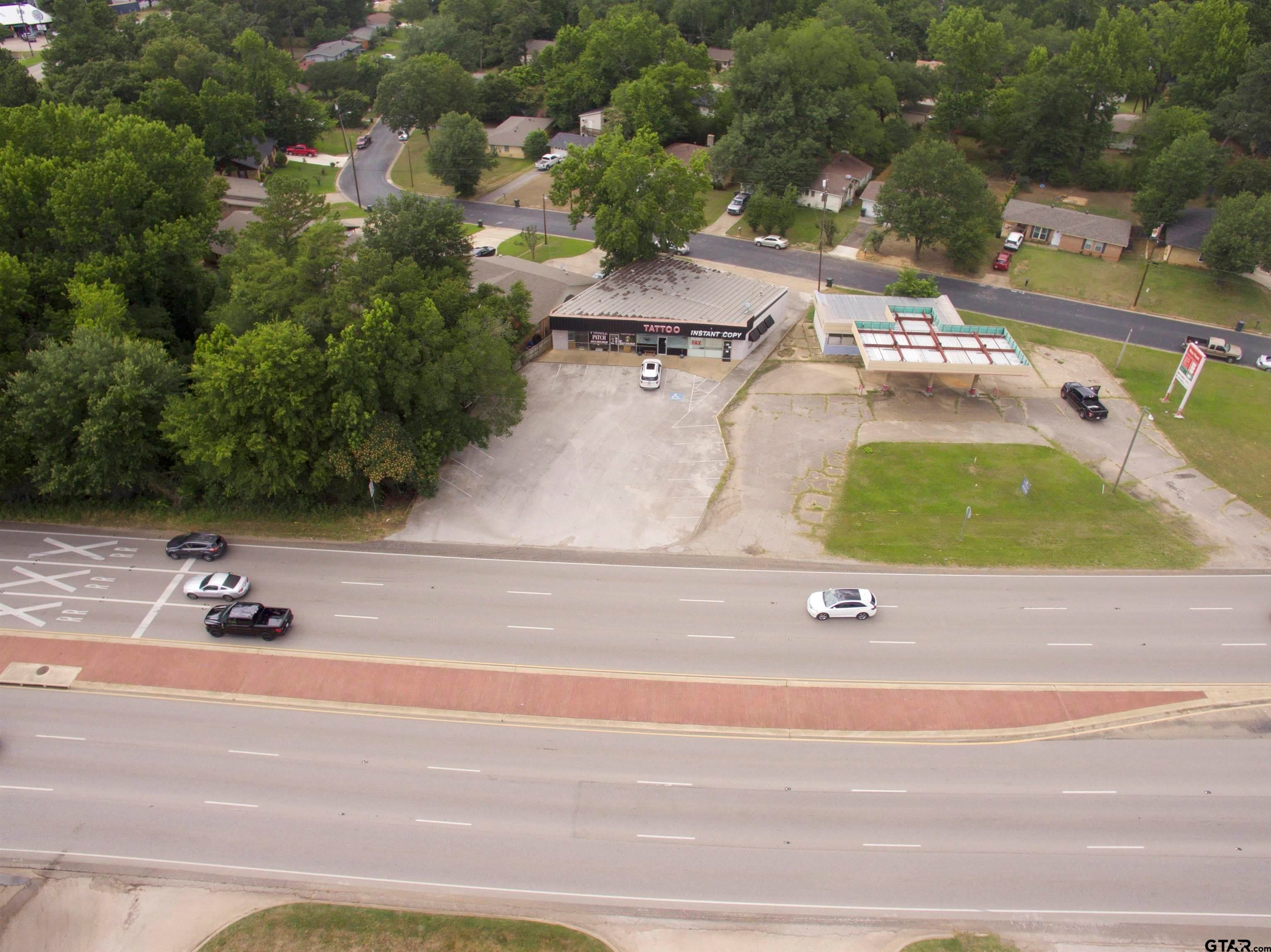 2416 SE Loop 323