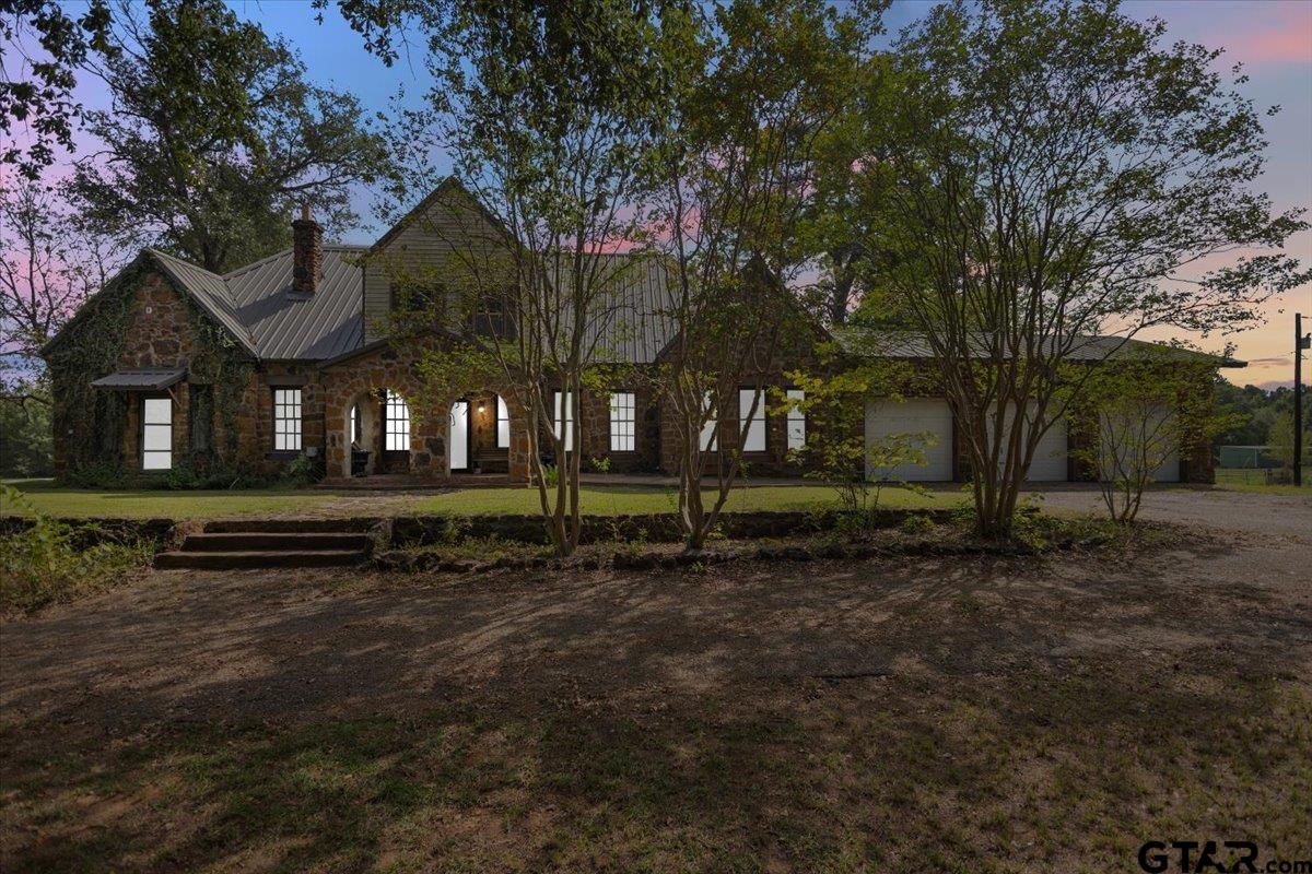 8438 E US Hwy 79 W