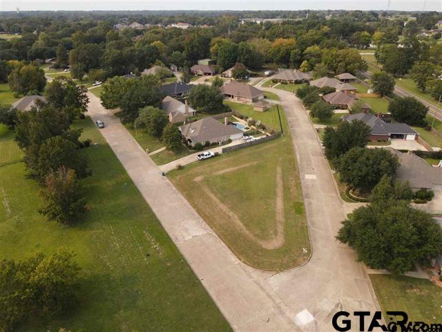 3008 Fareway Ln