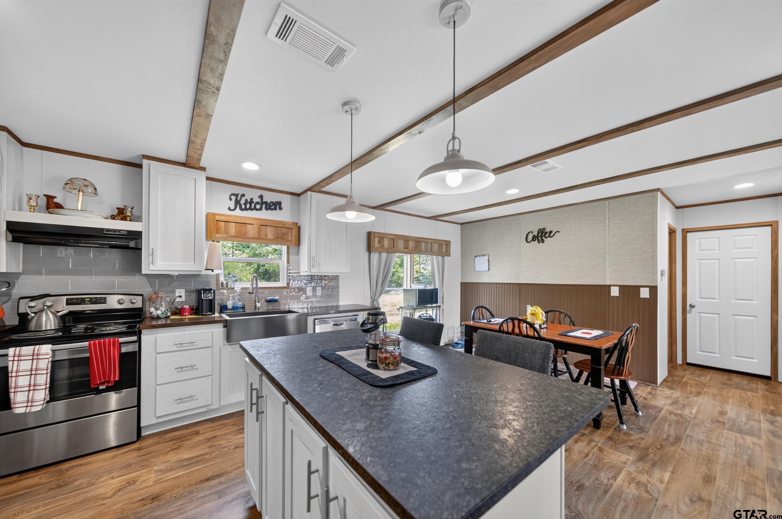 20765 Joe Paul Ln