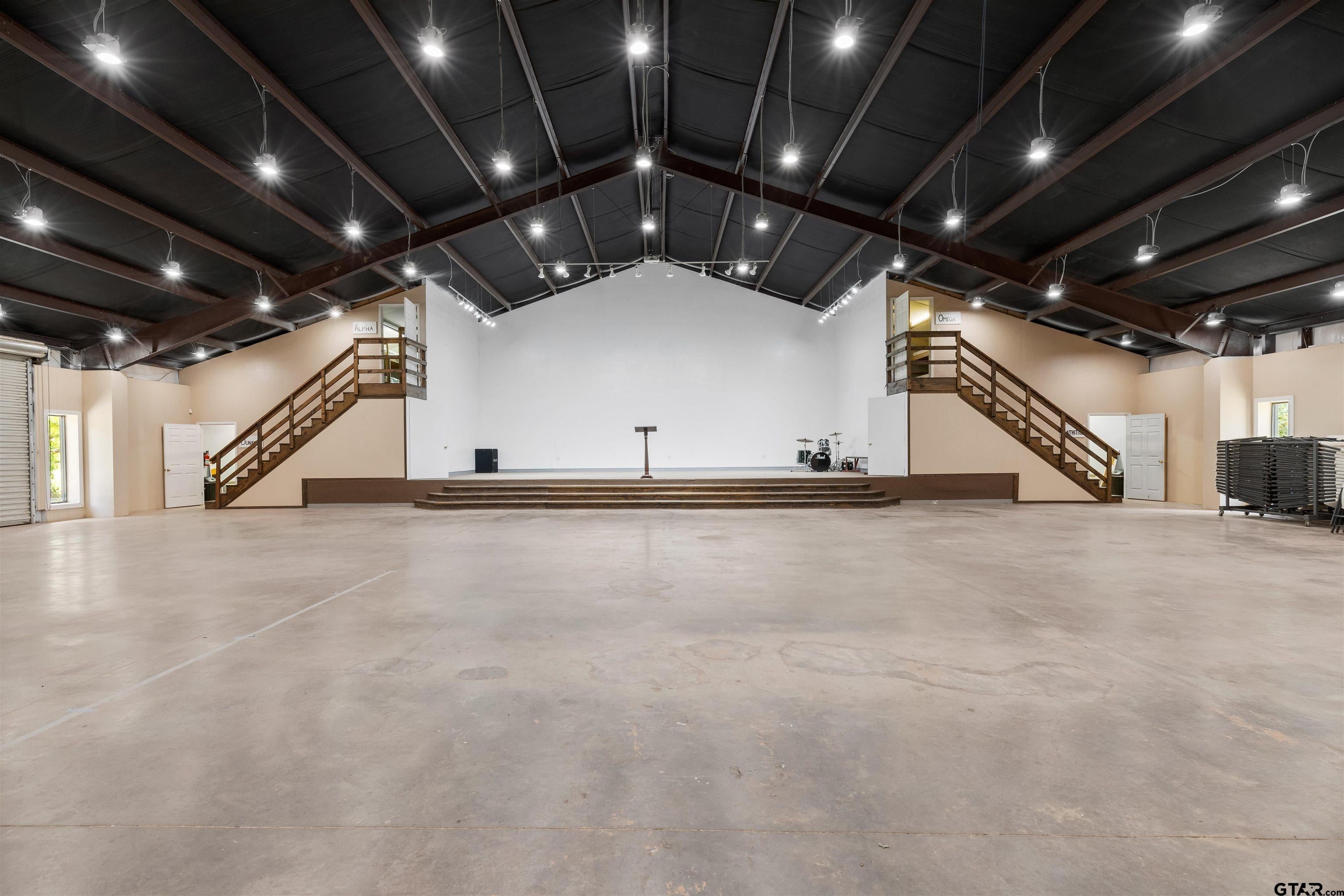 252 Private Road 6955