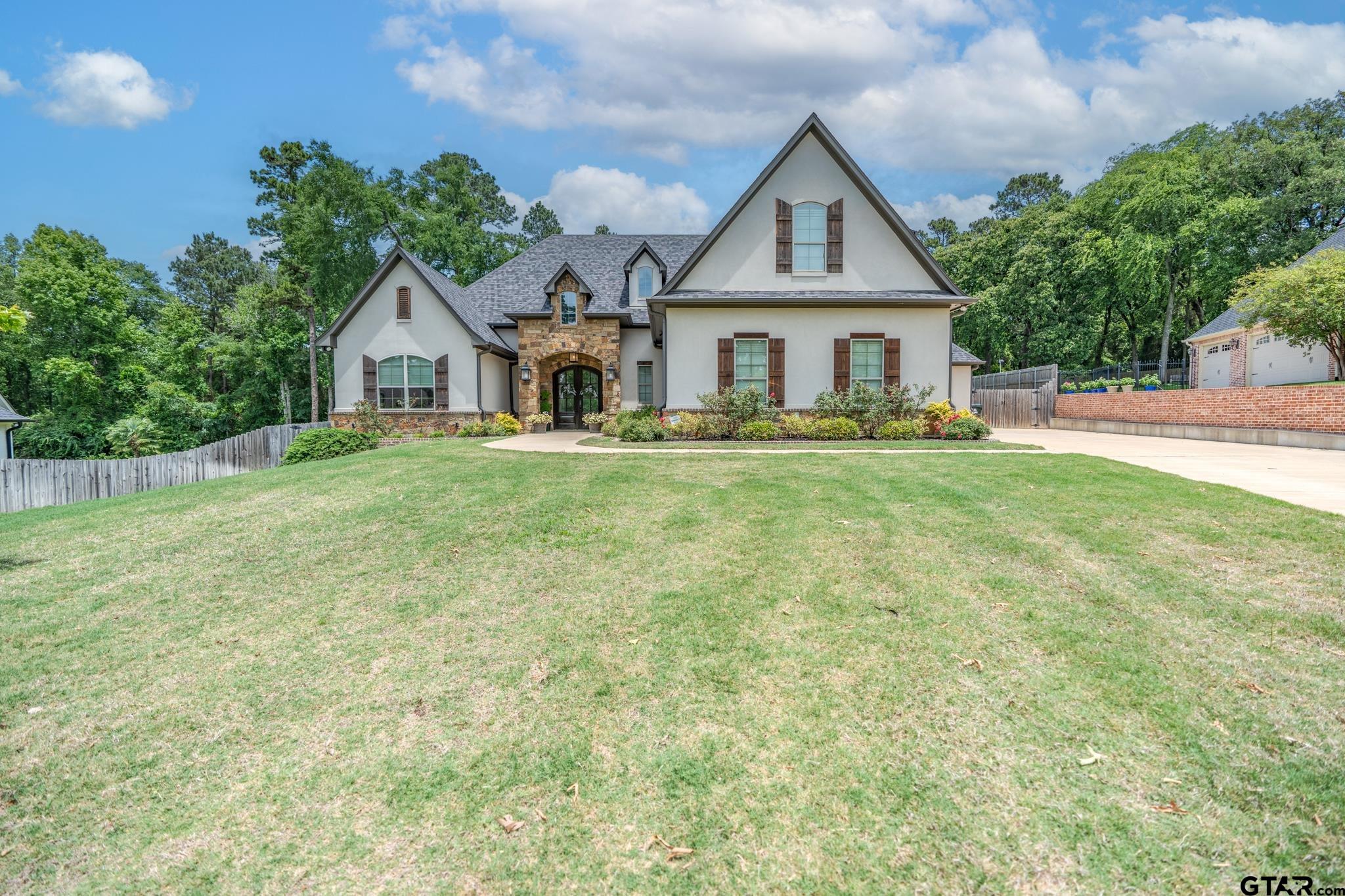 11056 Hidden Hollow Ln