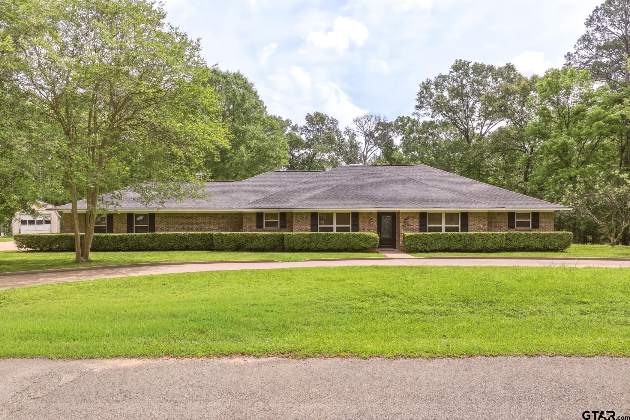 9465 Peninsula Dr