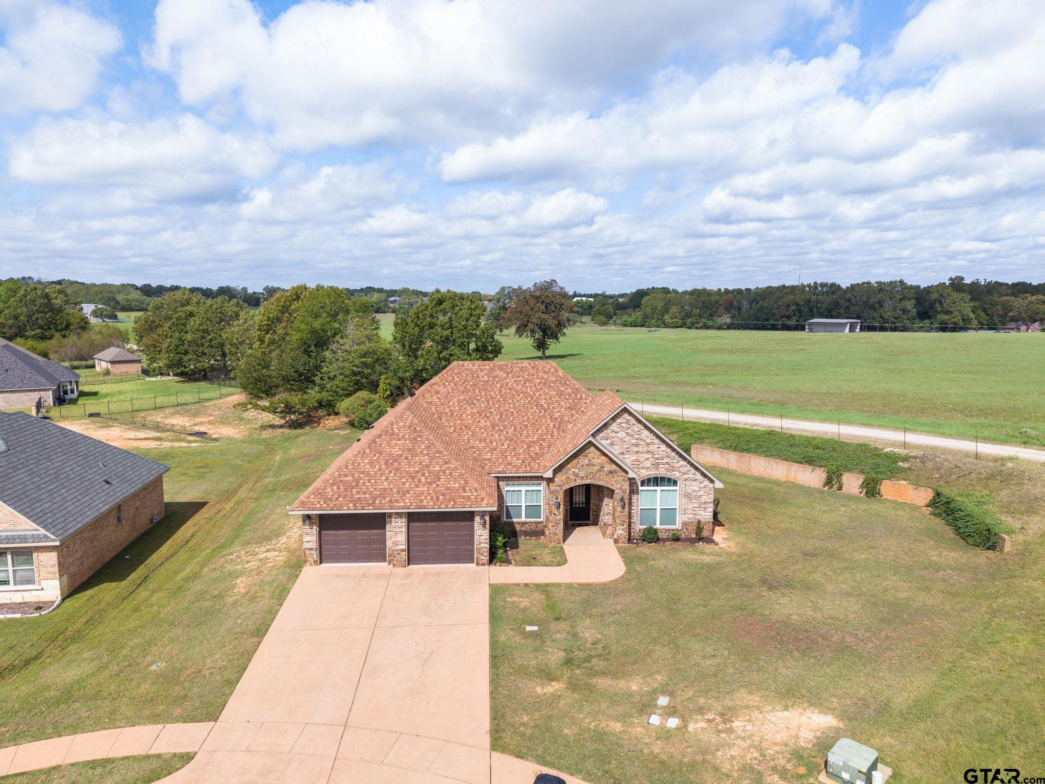 1404 Hannah Circle