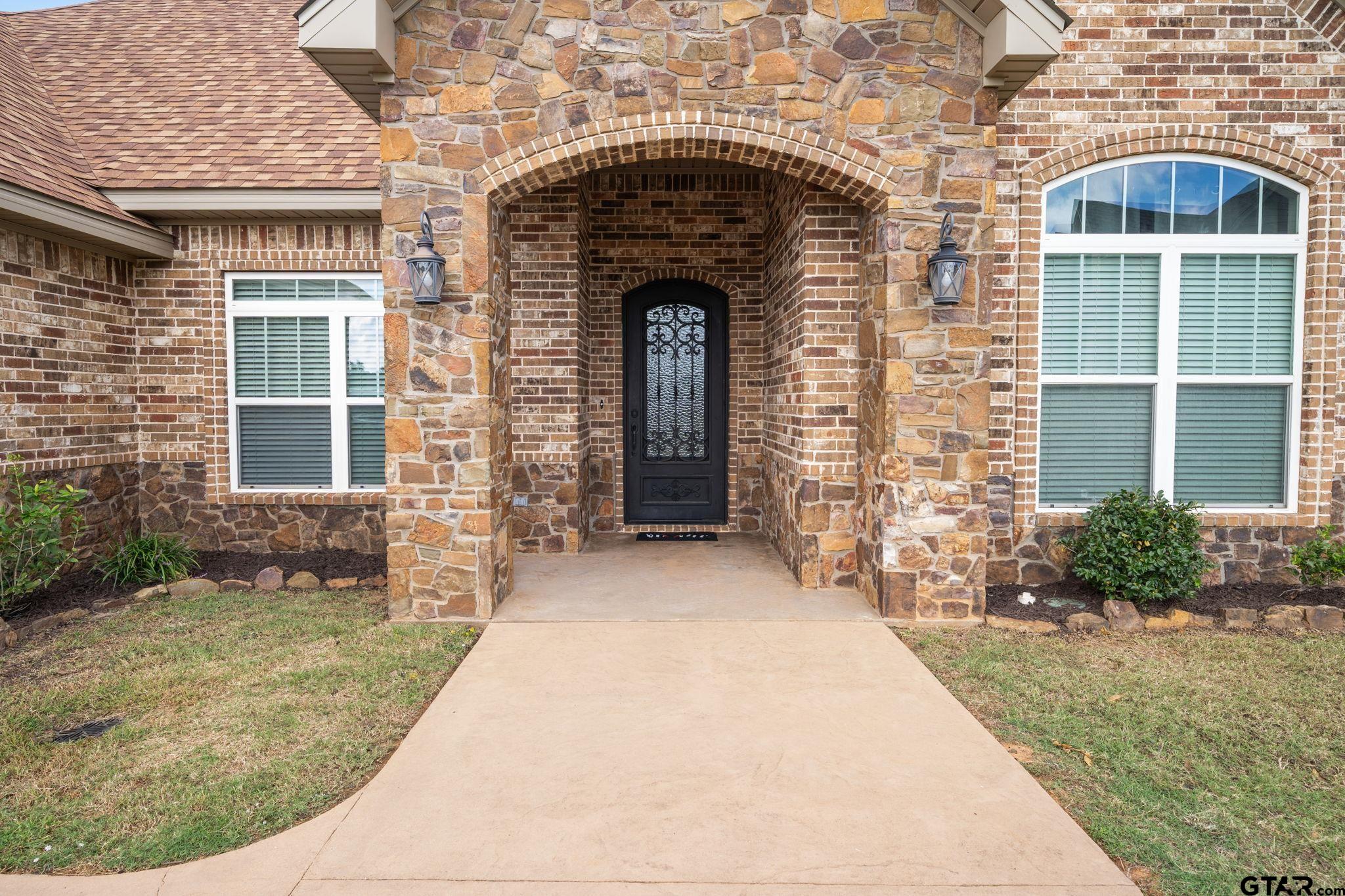 1404 Hannah Circle