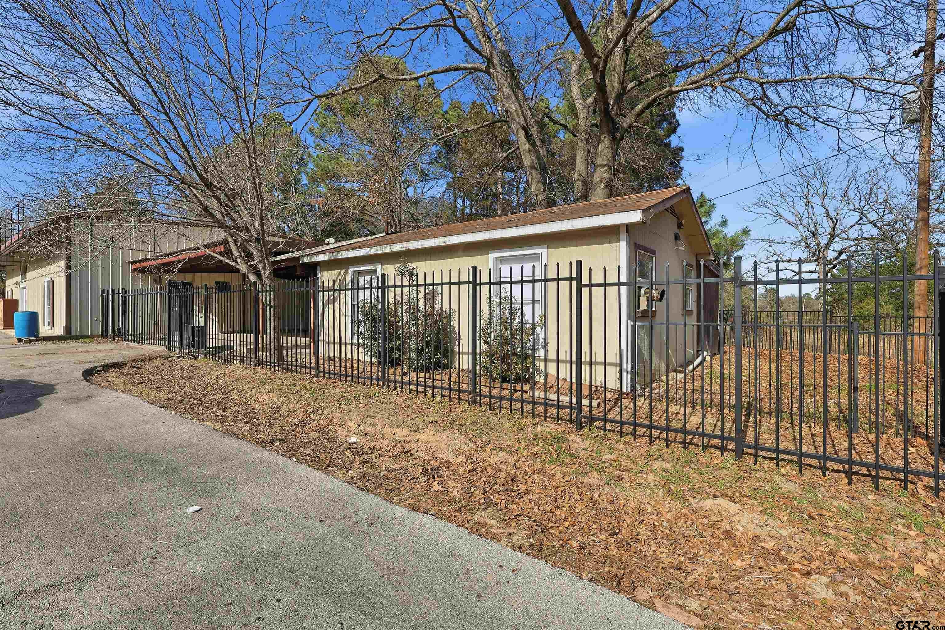 700 Greenville Hwy