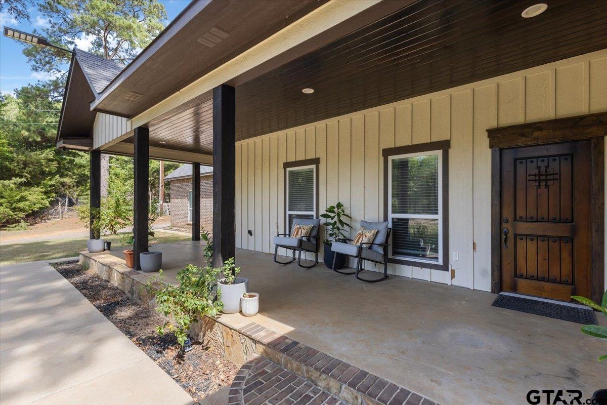 16136 County Road 1134