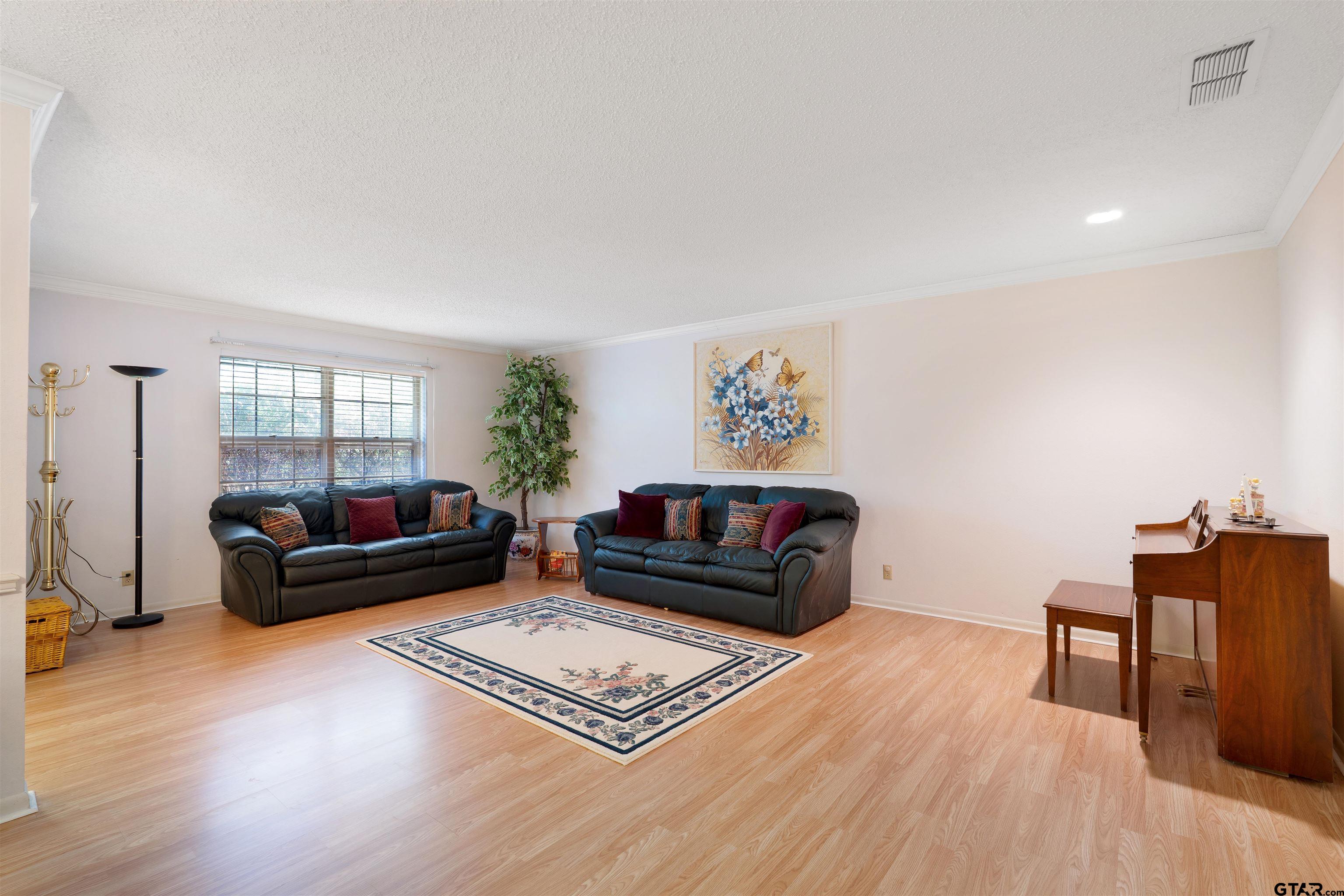 9096 Cox Rd