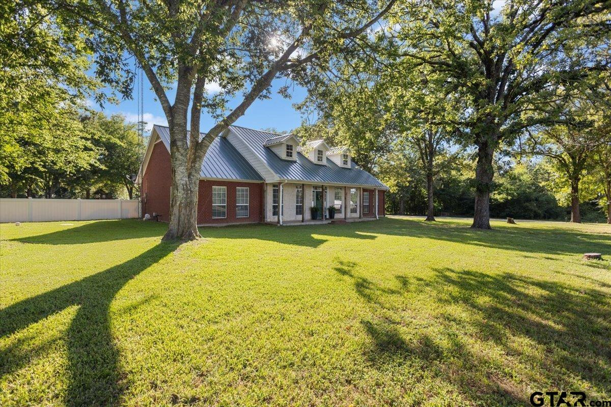 22205 N US Hwy 69