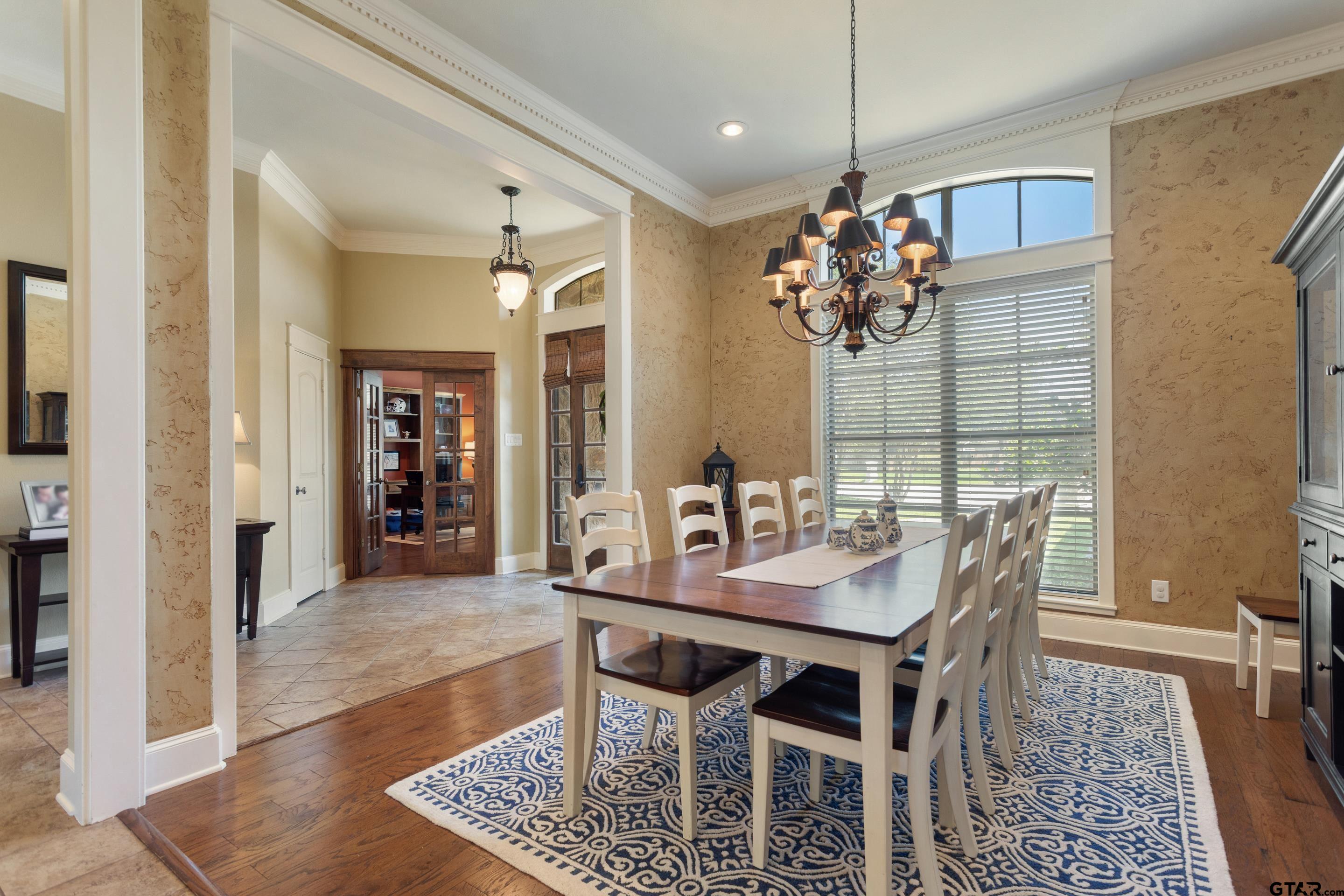 2123 Winthrop Ct.