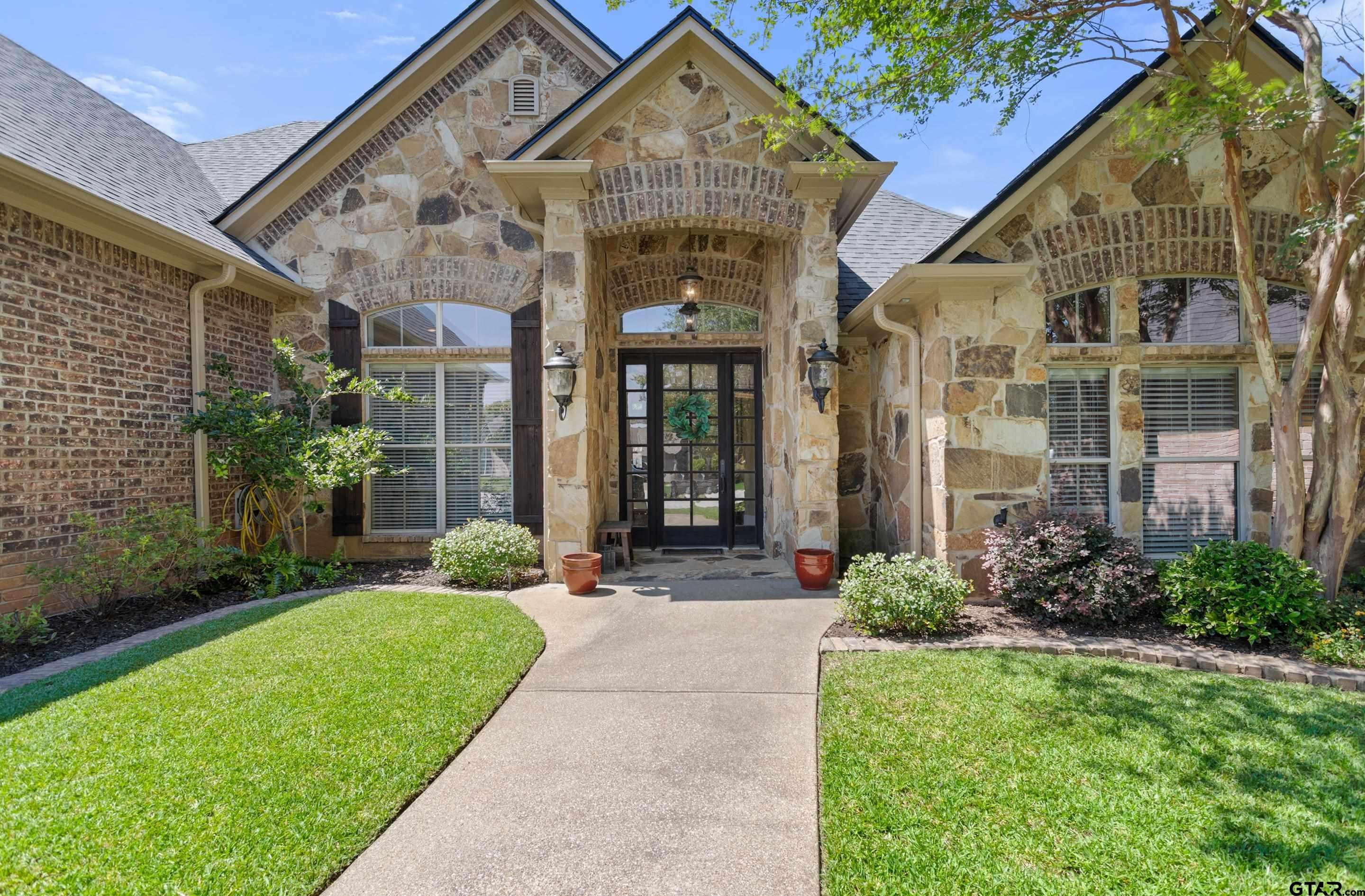2123 Winthrop Ct.