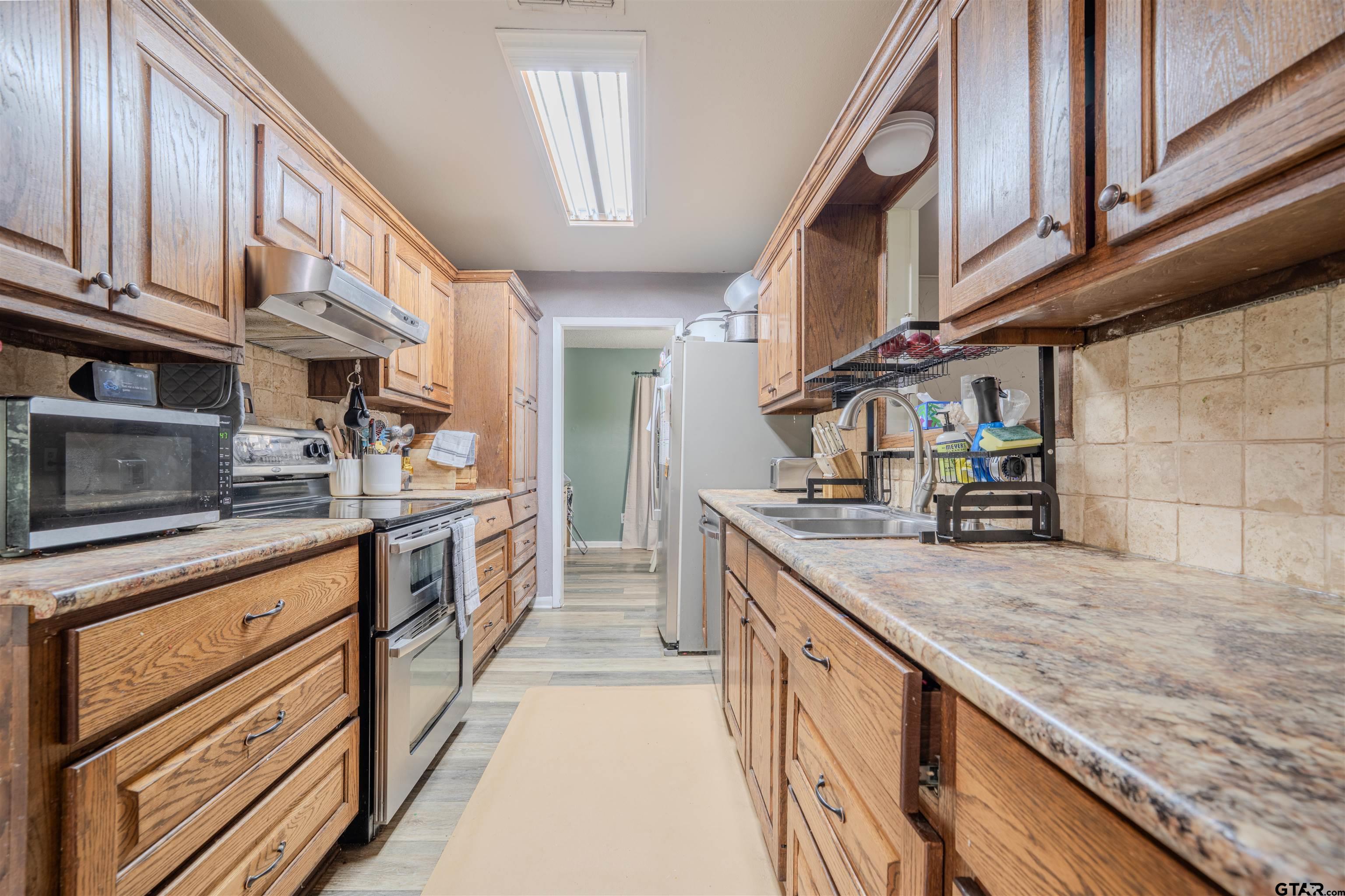 1129 Garden Dr