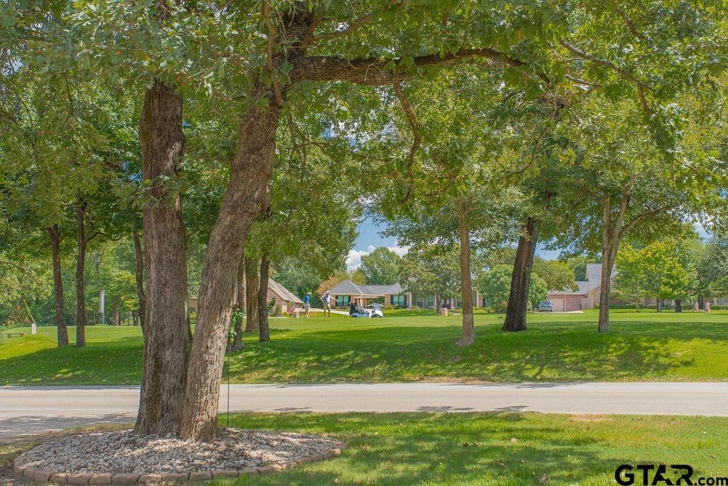 224 Hide Away Ln East