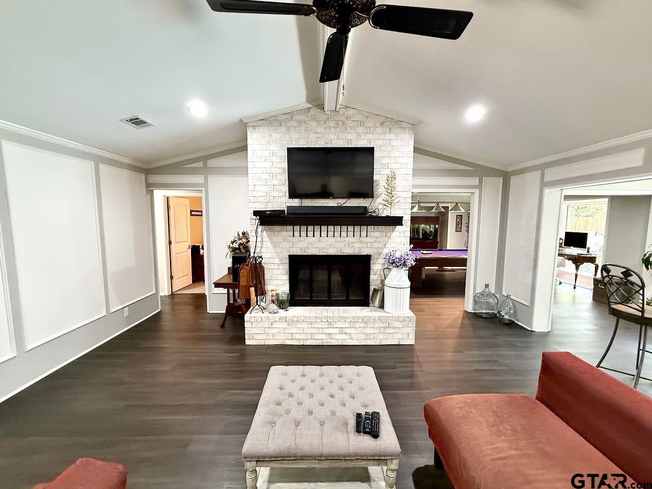 408 Lonestar Ln