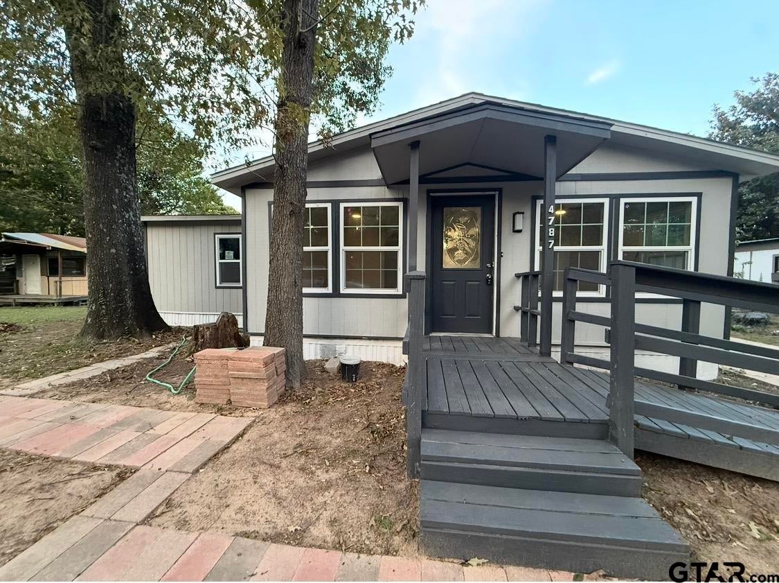 4787 Oak Gate Dr.