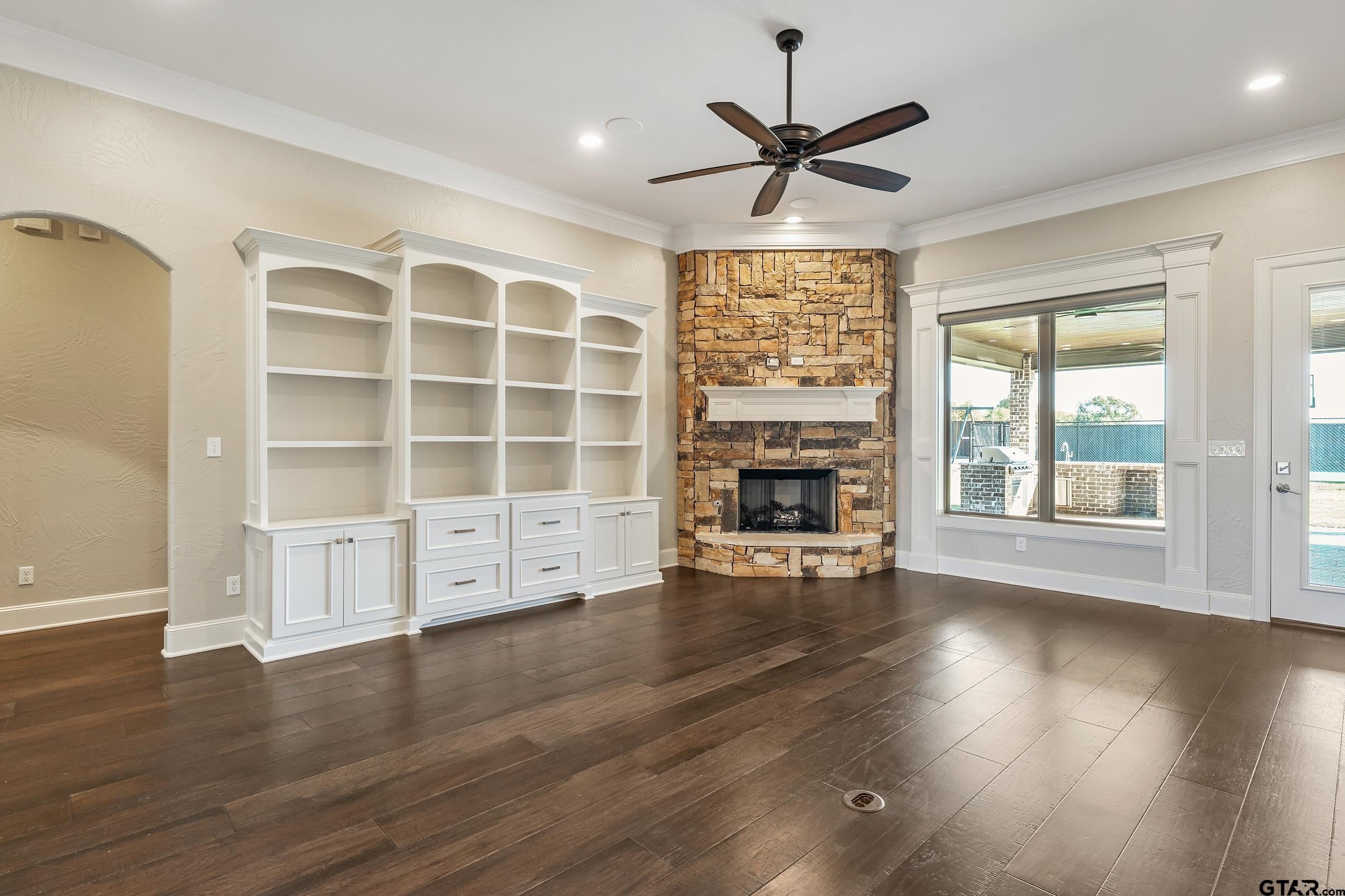 441 Bush Buck Way
