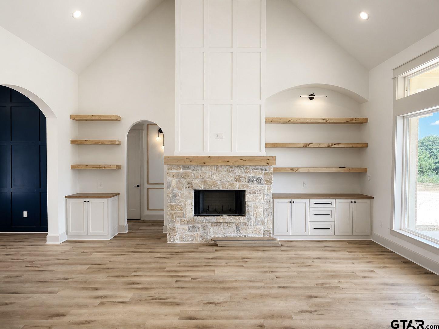 17038 Woodcrest Circle