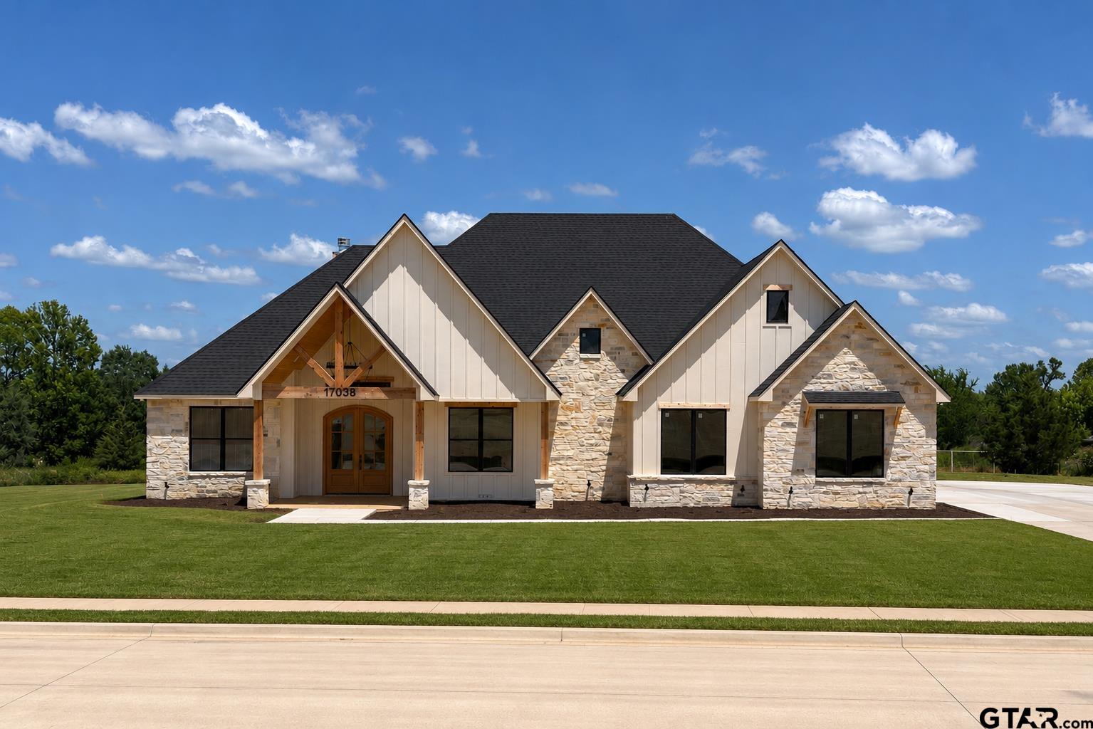 17038 Woodcrest Circle