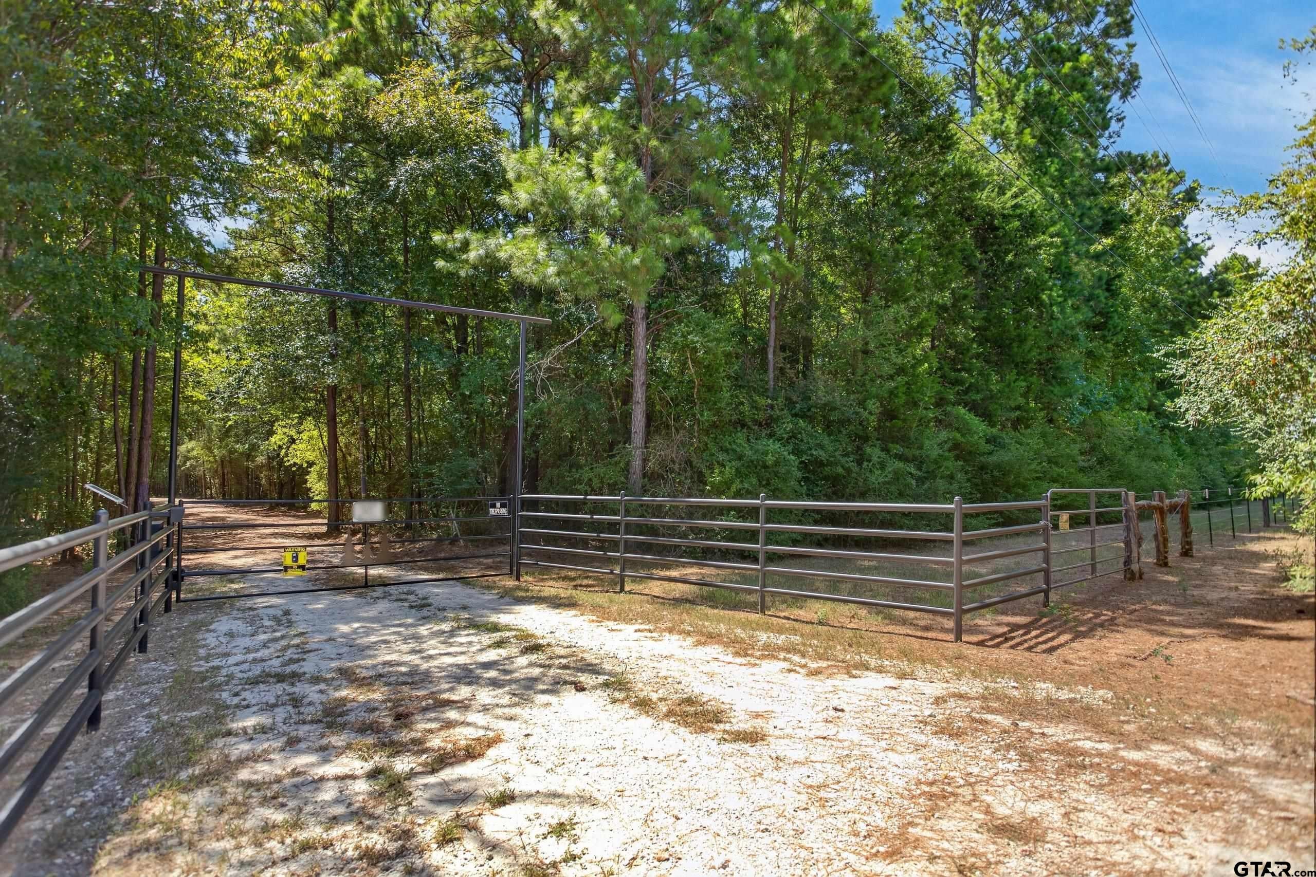 6517 W State Highway 21