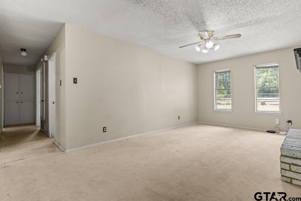 2975 Lynn Drive