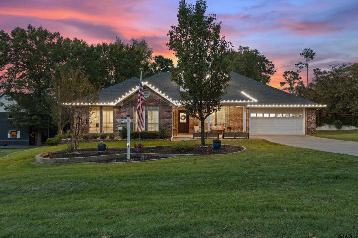 Photo 1 of 48 — 219 Canyon Dr, Hideaway, TX 75771