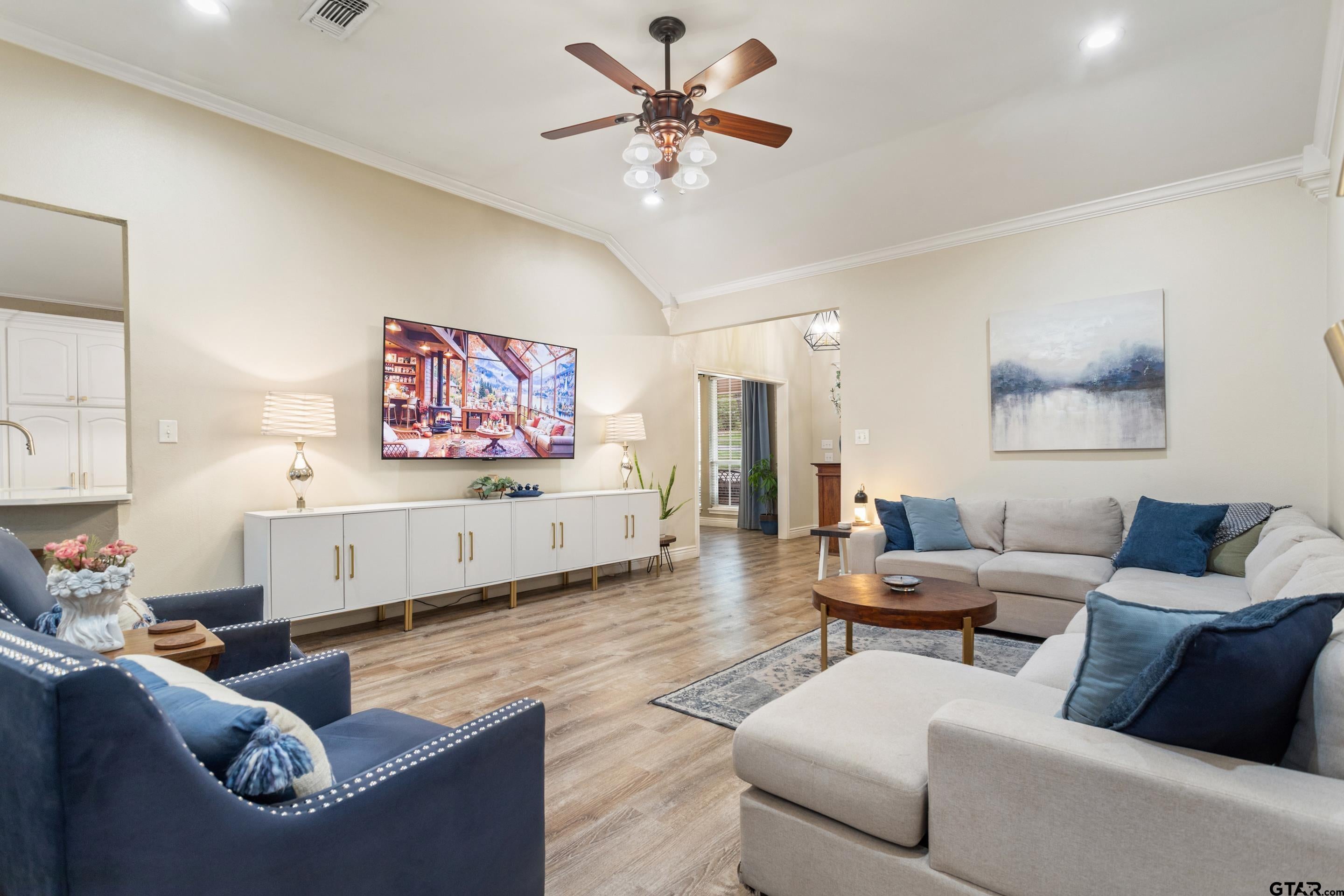 219 Canyon Dr