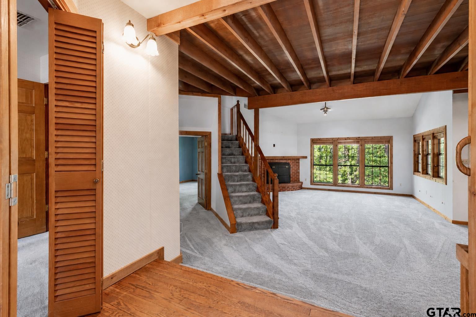 11157 Hamrick Lake Road