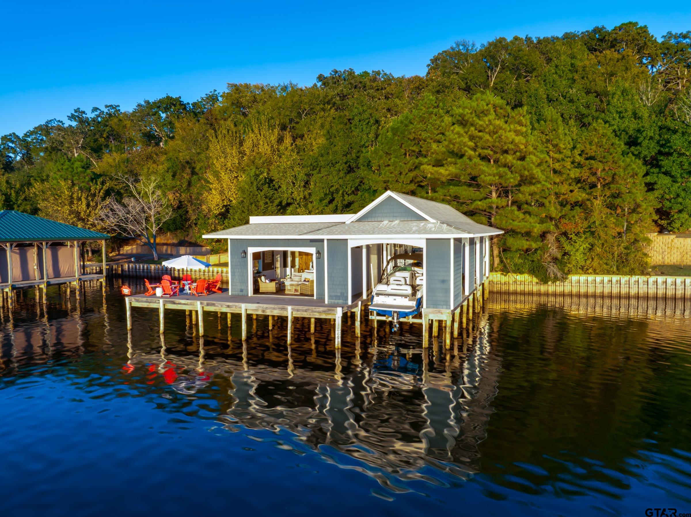 131 N Lake Bluff Drive