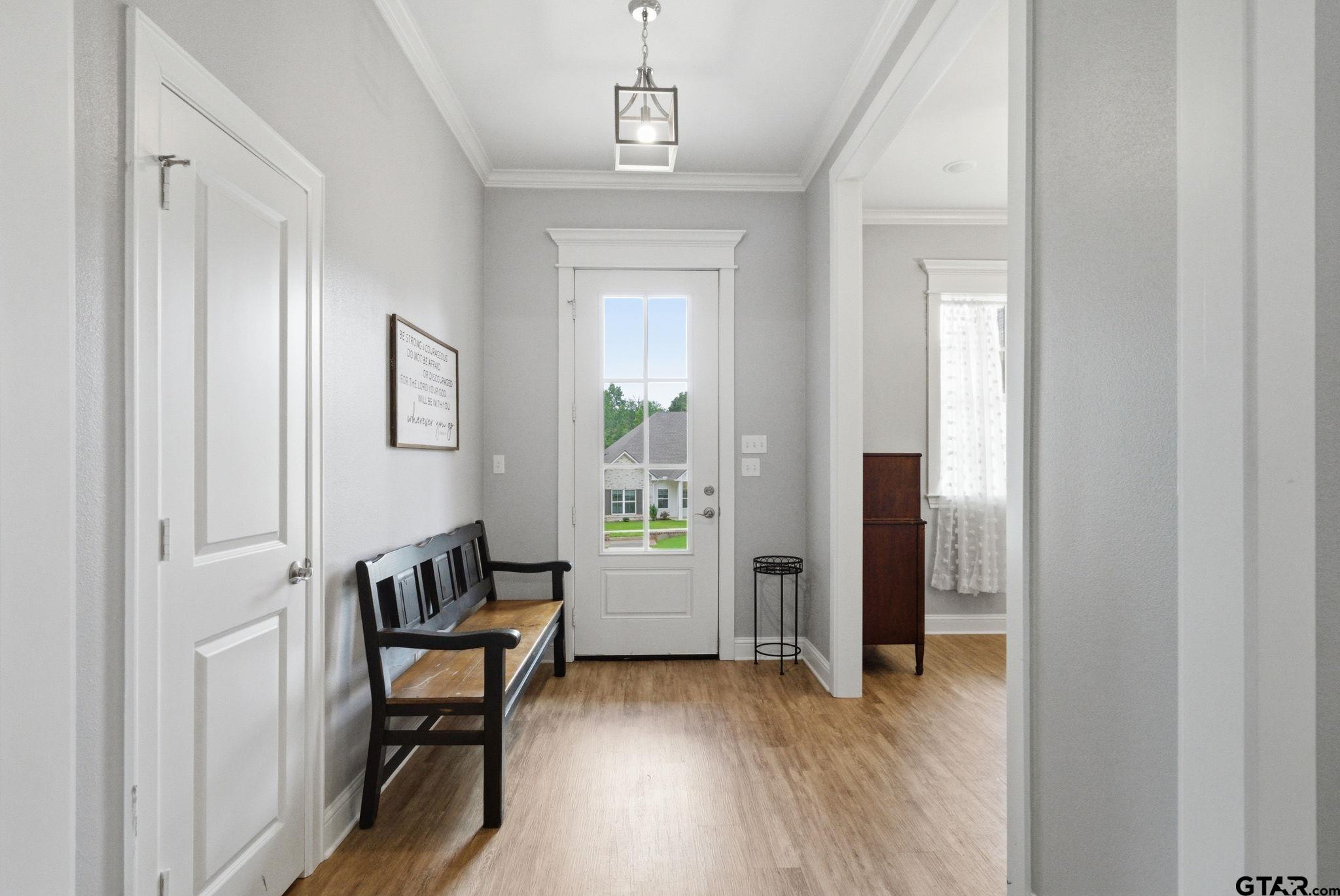 4033 Hanover Pl.