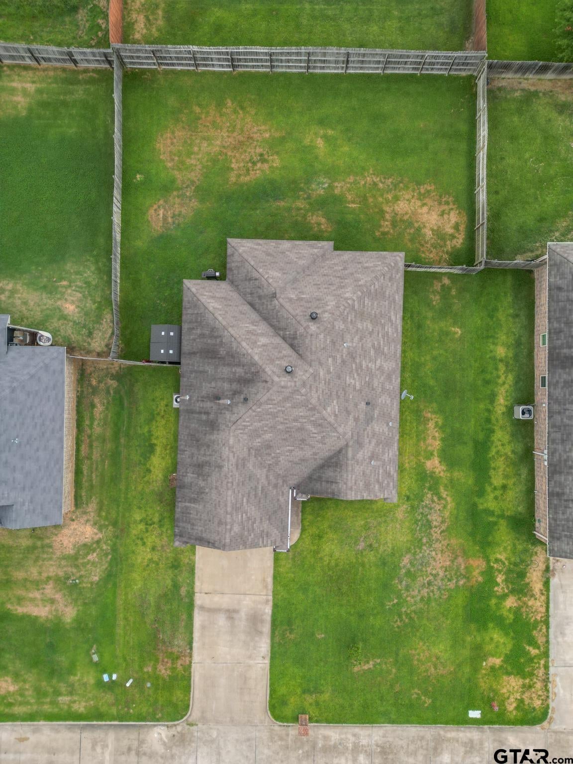 948 Redbud Ln