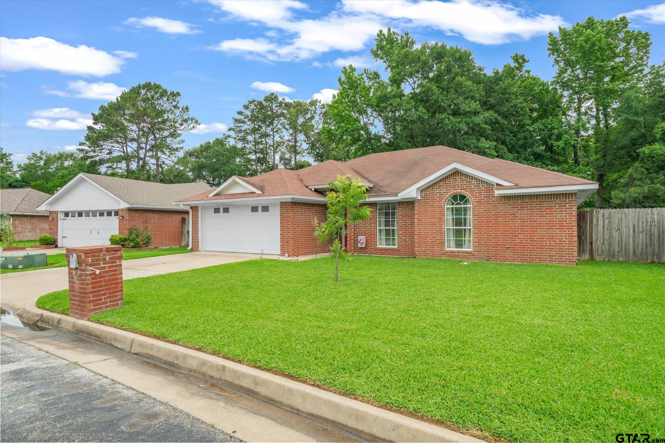 341 Frederick Cir