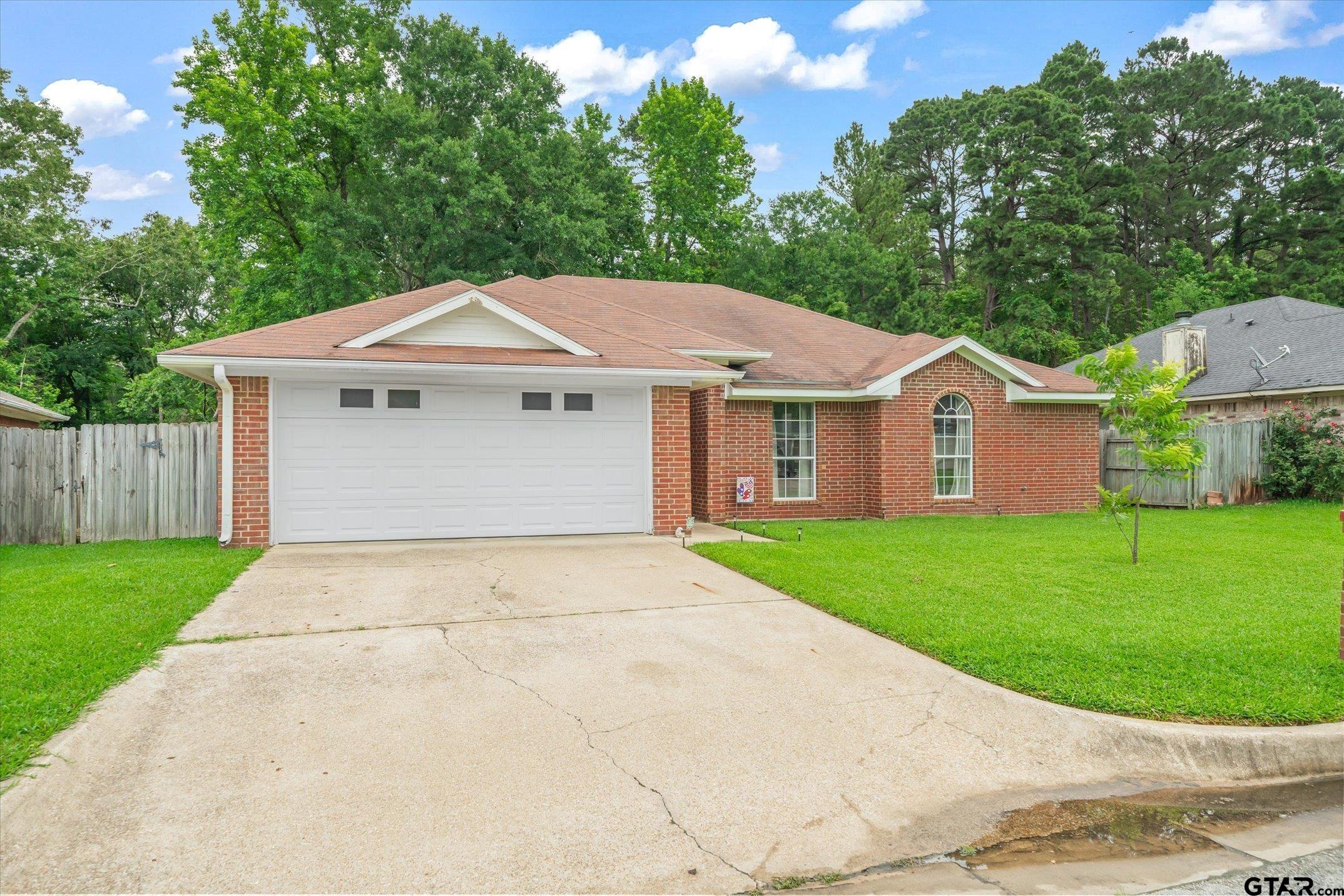 341 Frederick Cir