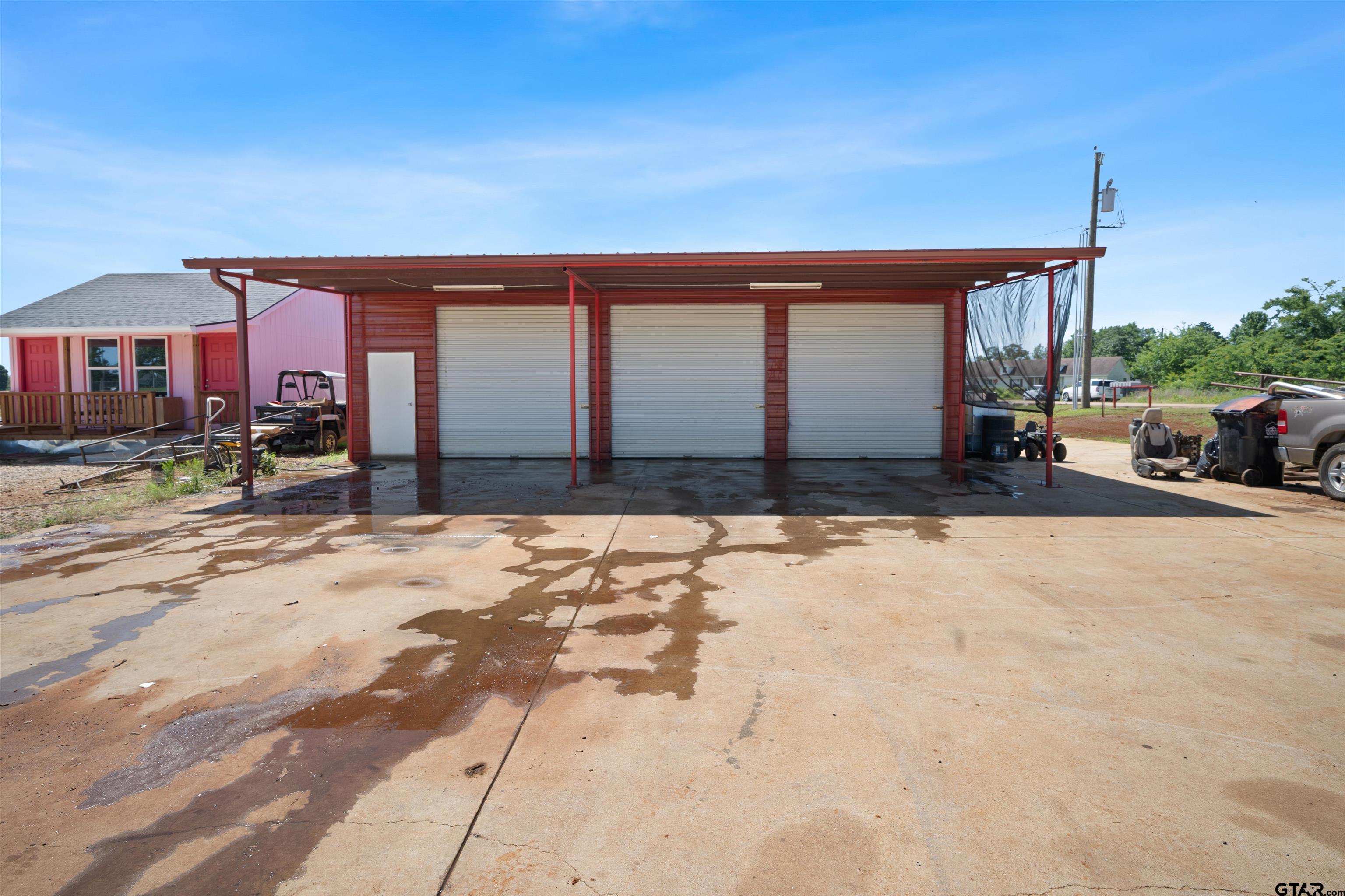 11022 Hwy 271