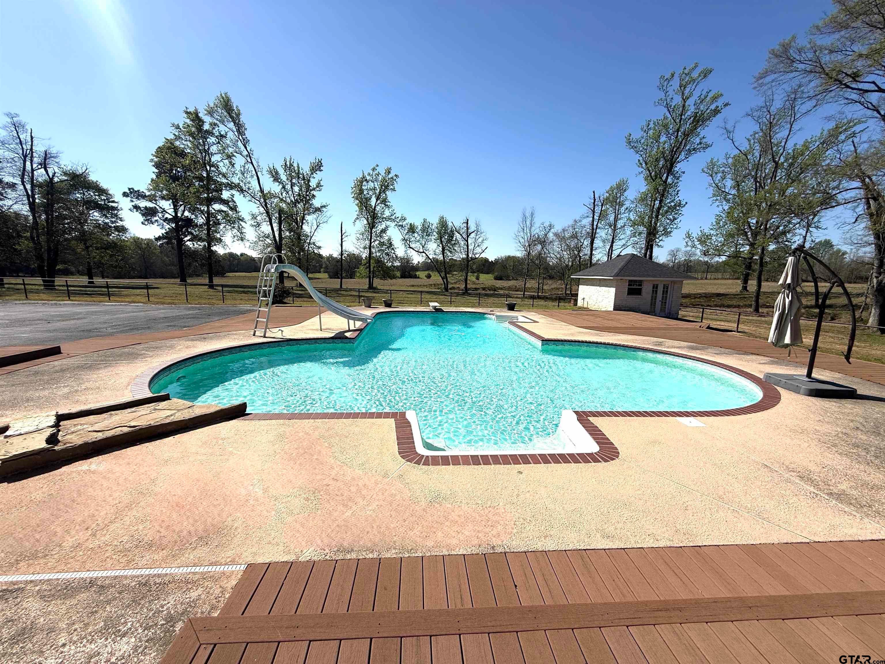 890 County Road 3240
