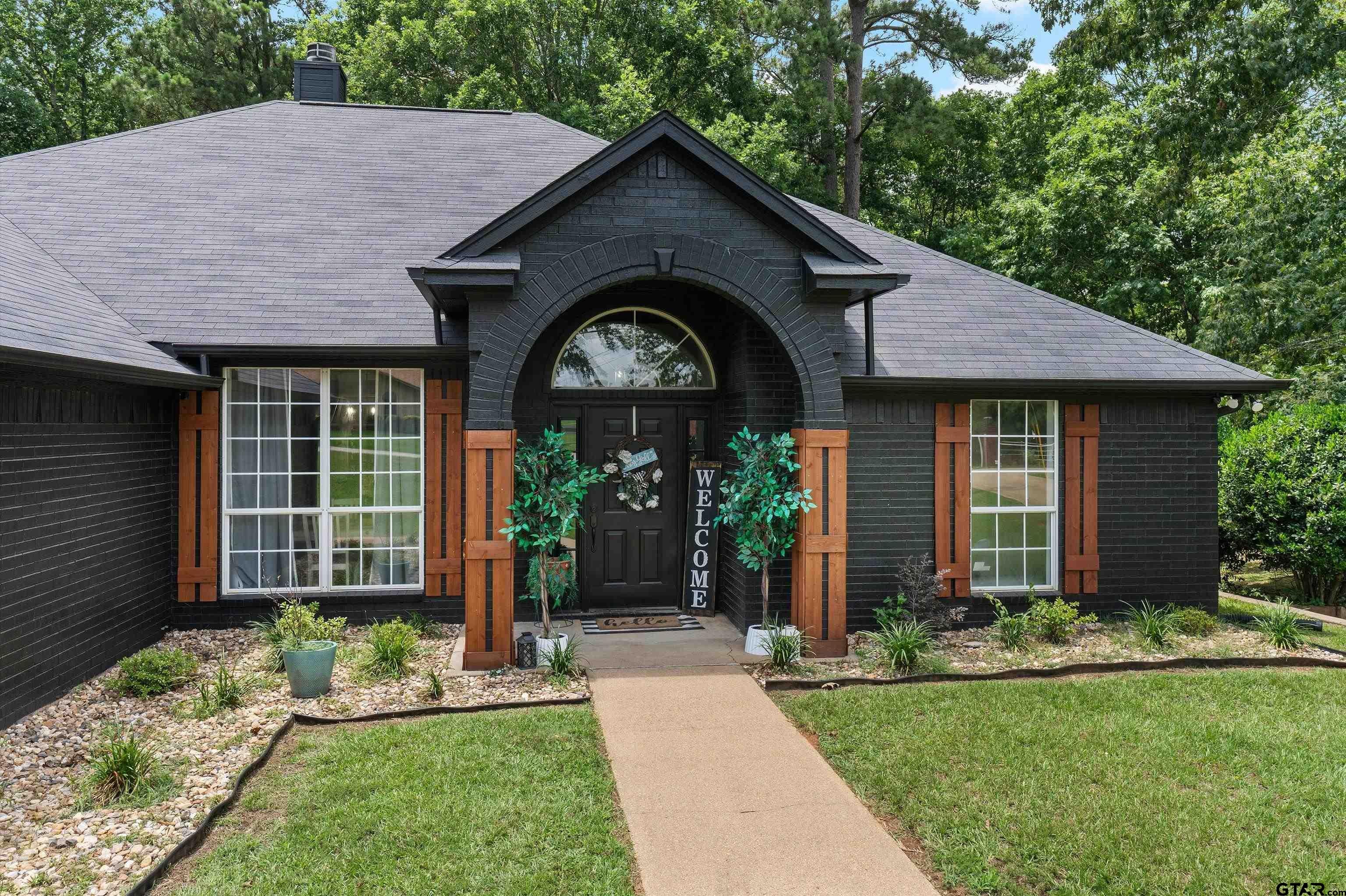 184 Greenwood Ranch Dr