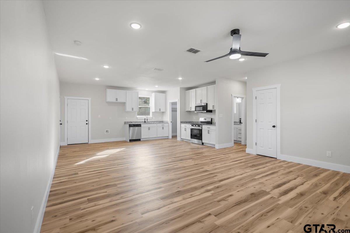 384 Guadalupe St