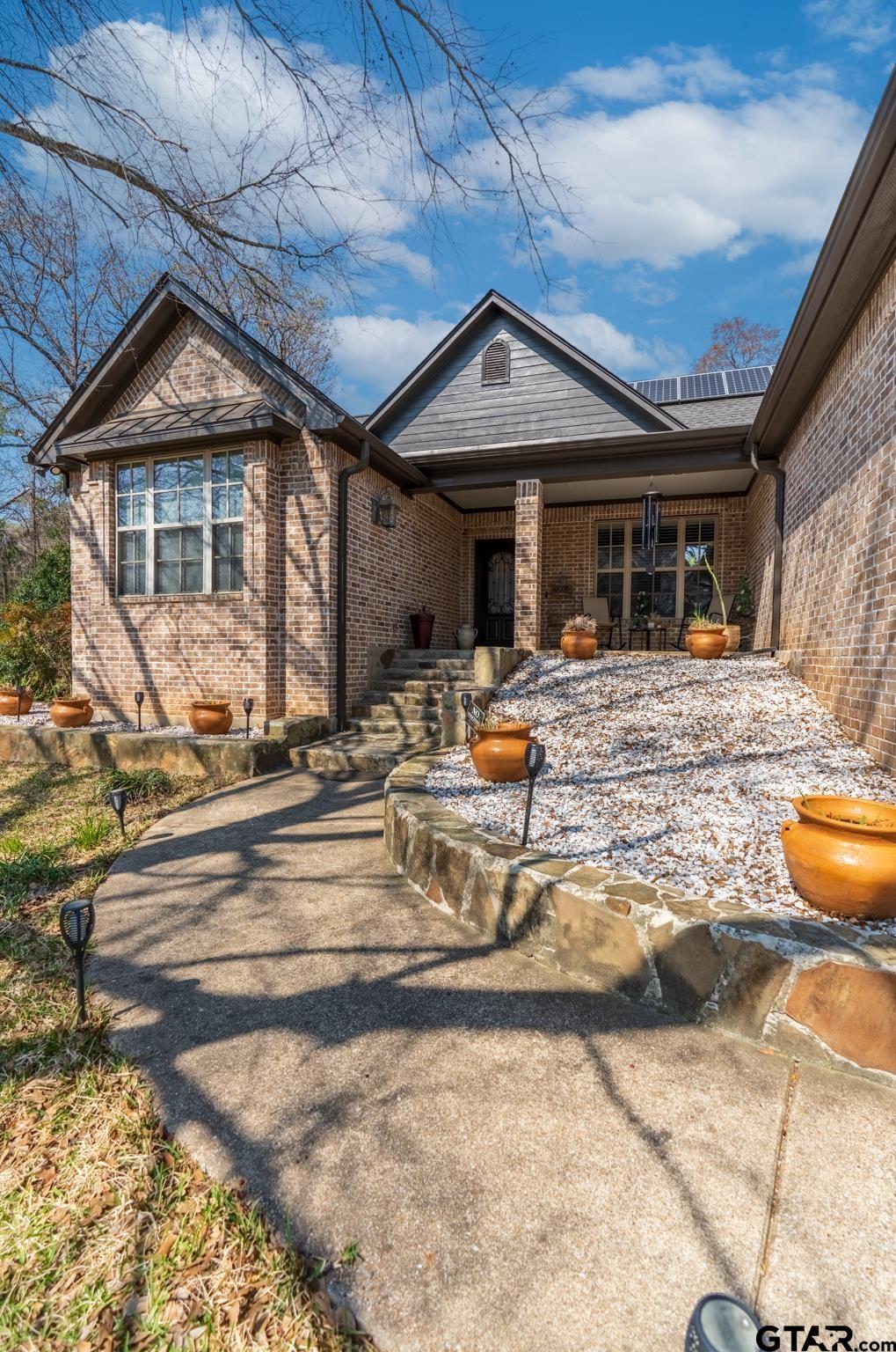 13307 Dustin Rd