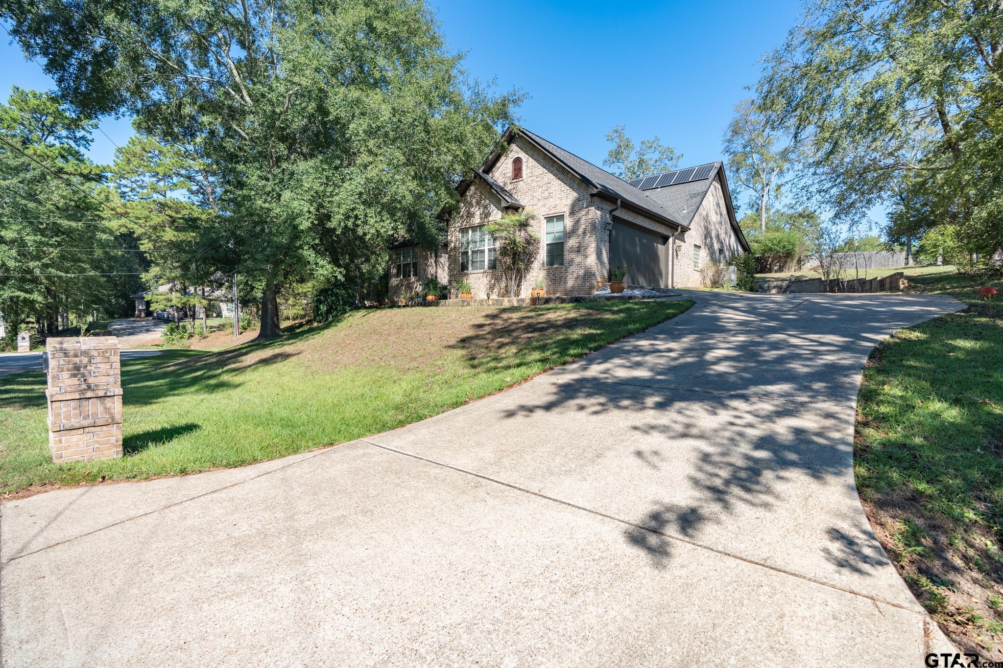 13307 Dustin Rd