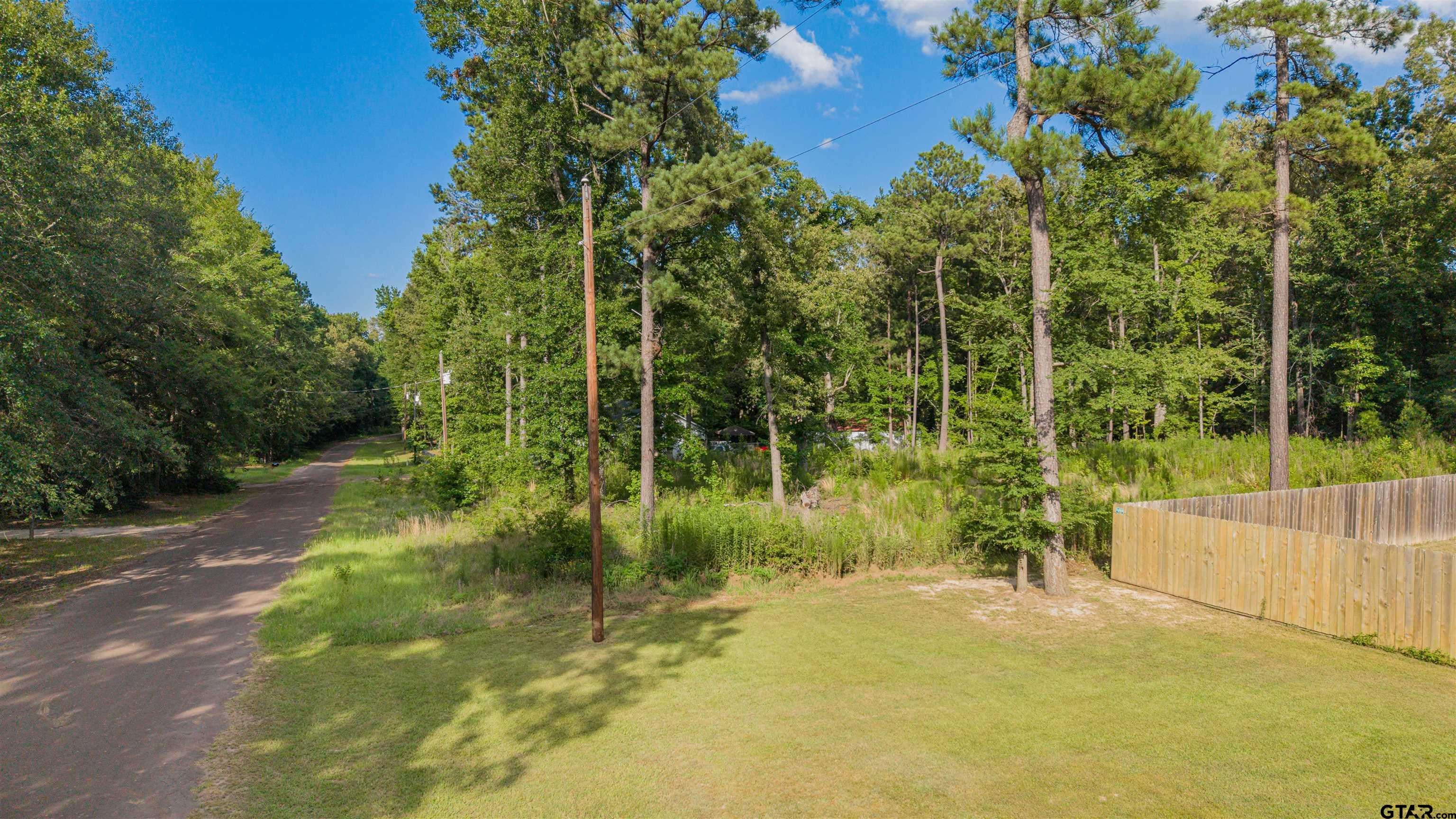 429 Forestwood