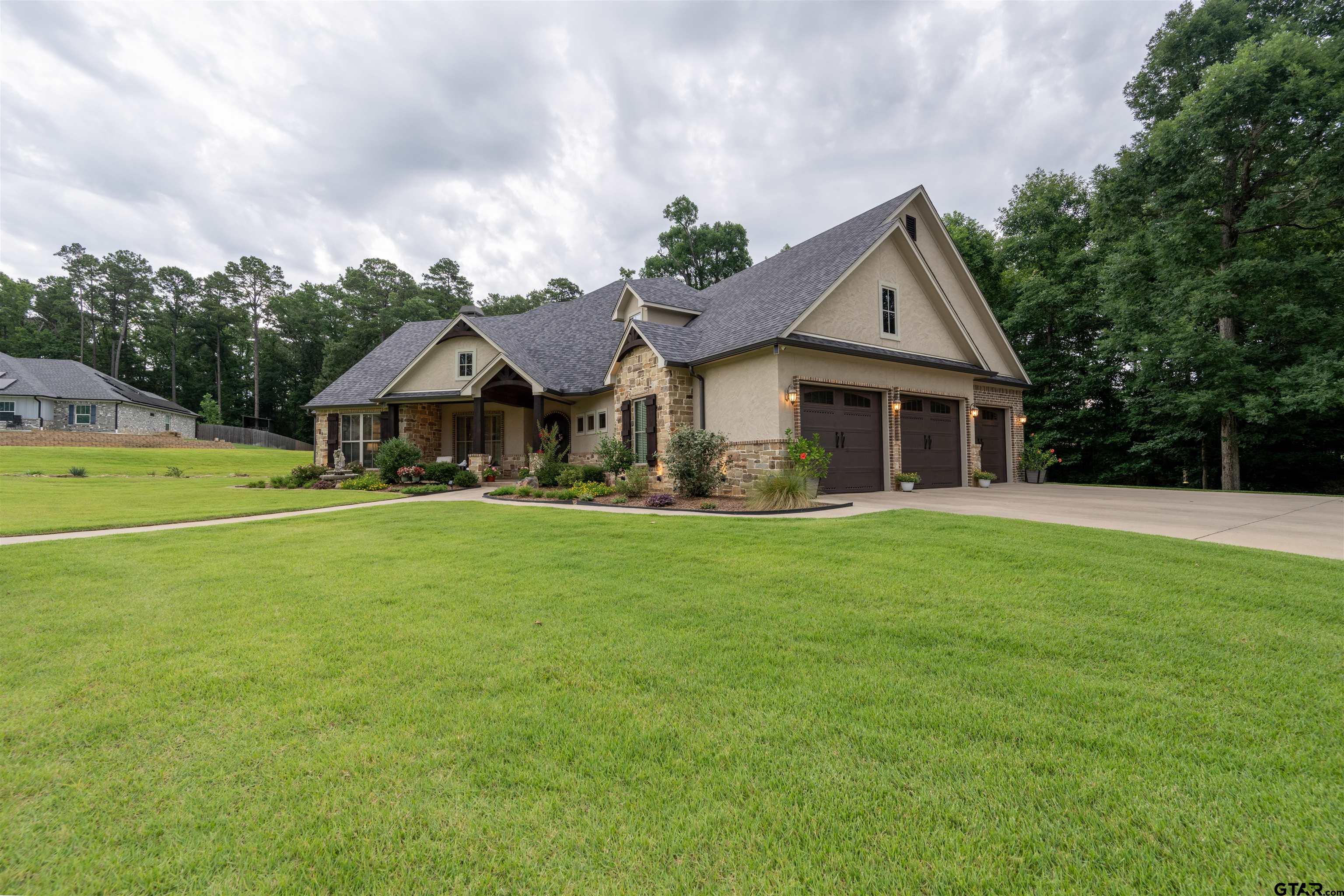 4002 Shadow Ridge Ln