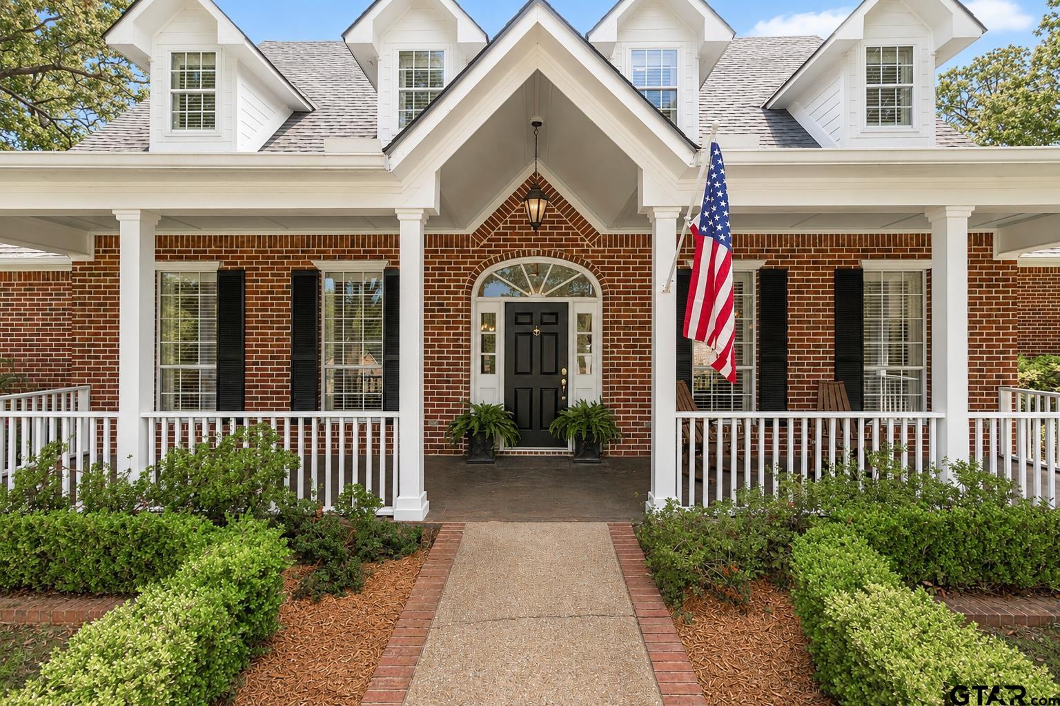1328 Cold Water Cove