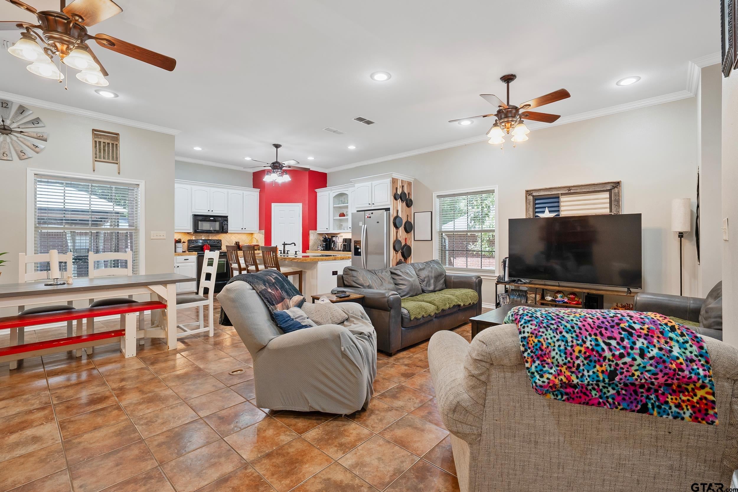 405 Husky Drive