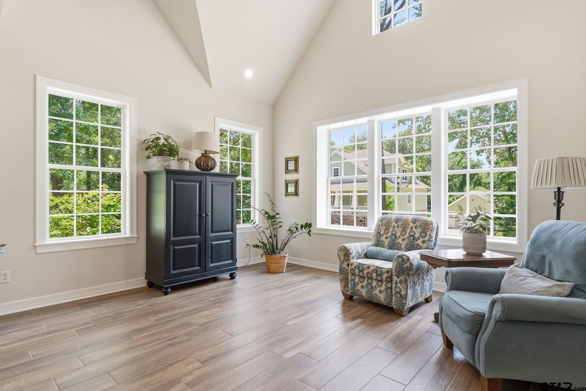 3966 Charleston Park