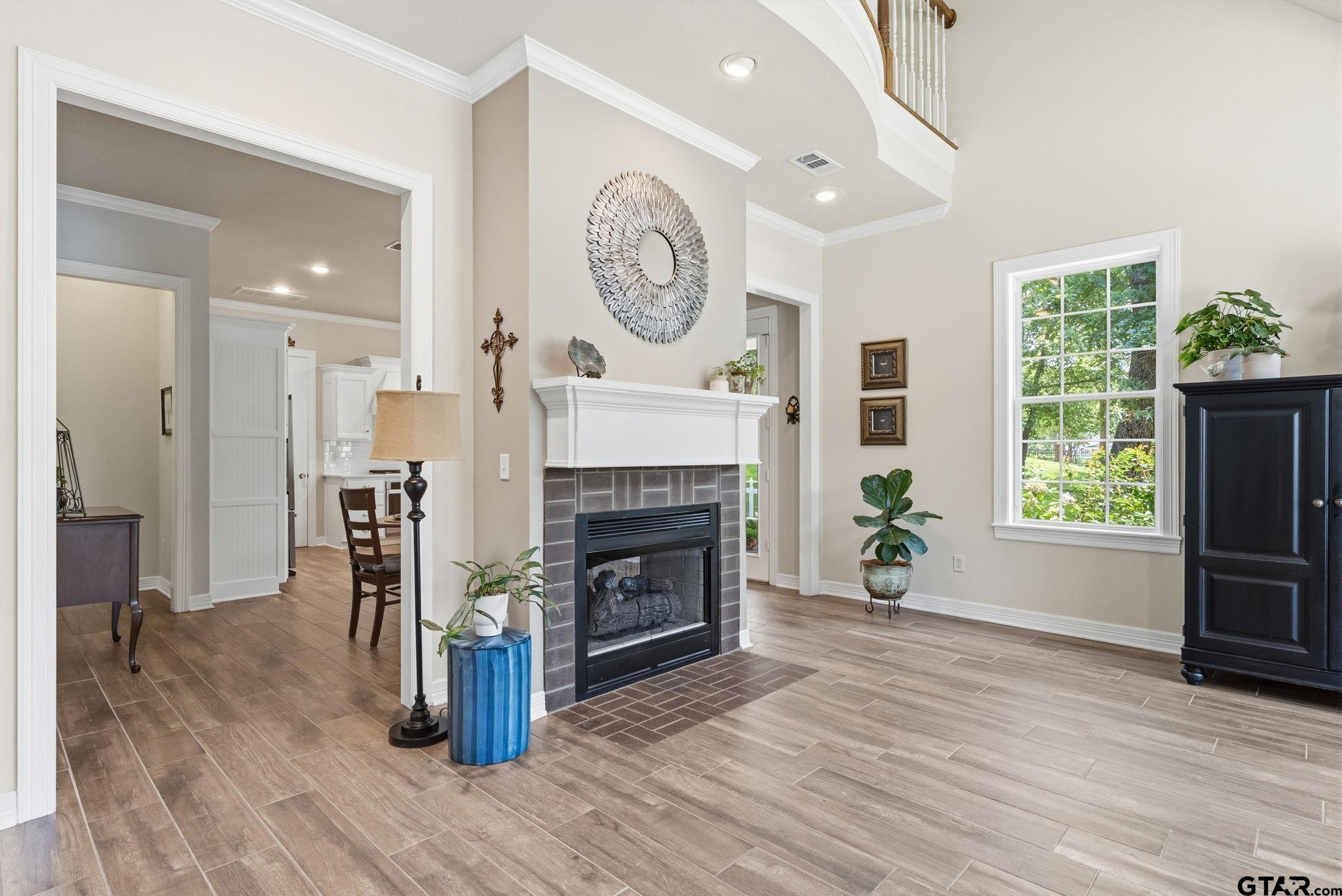 3966 Charleston Park