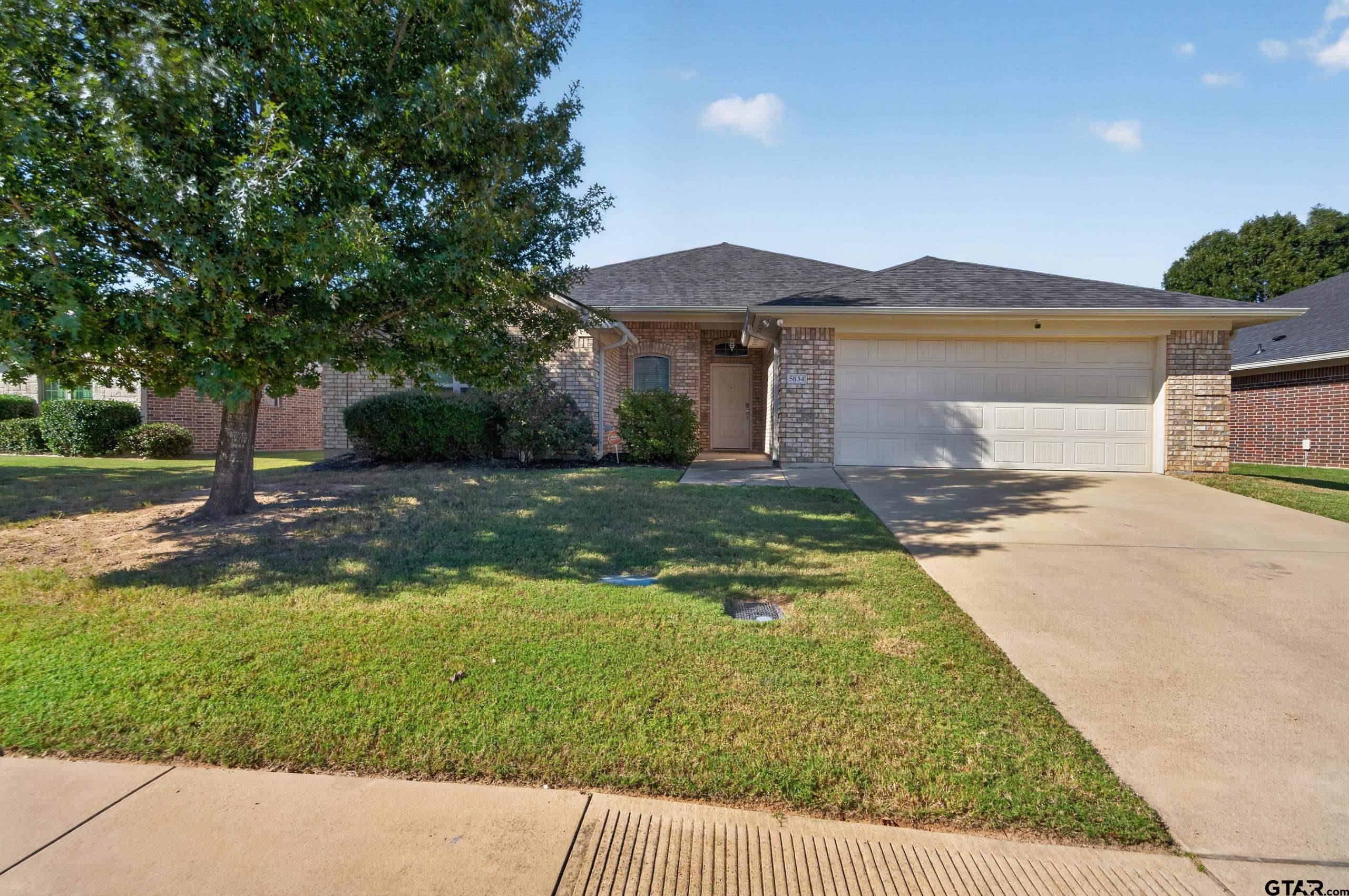 5834 Thompson Pl
