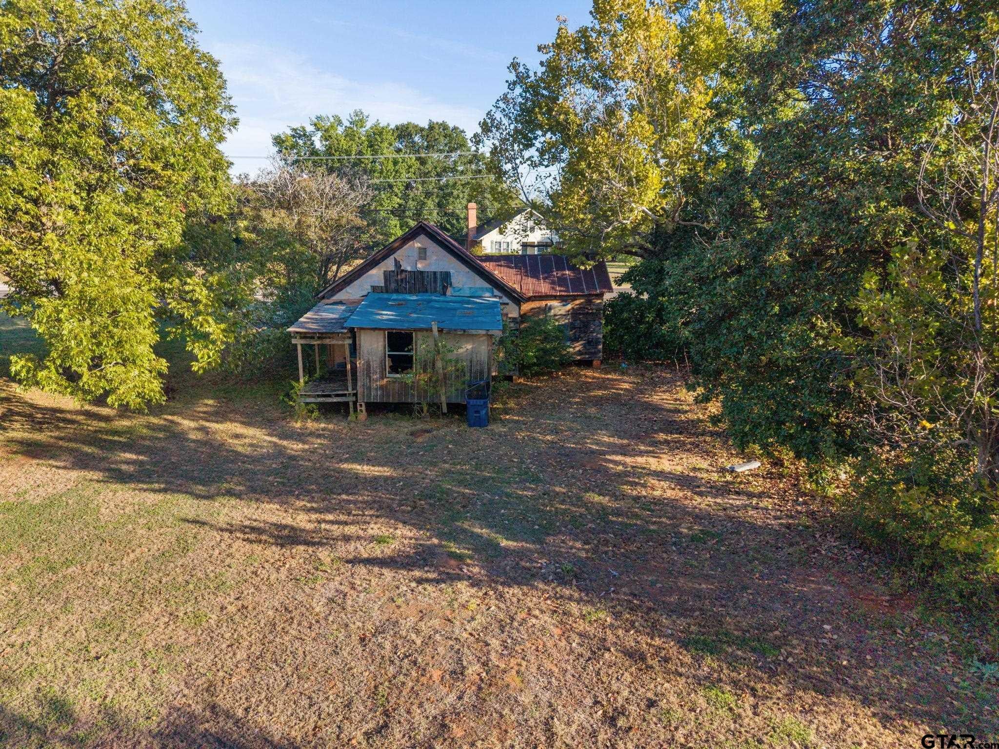 409 W Main St