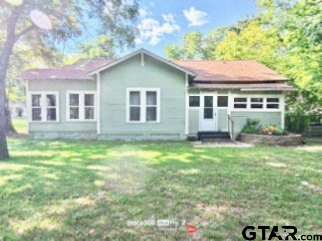 415 W Walston