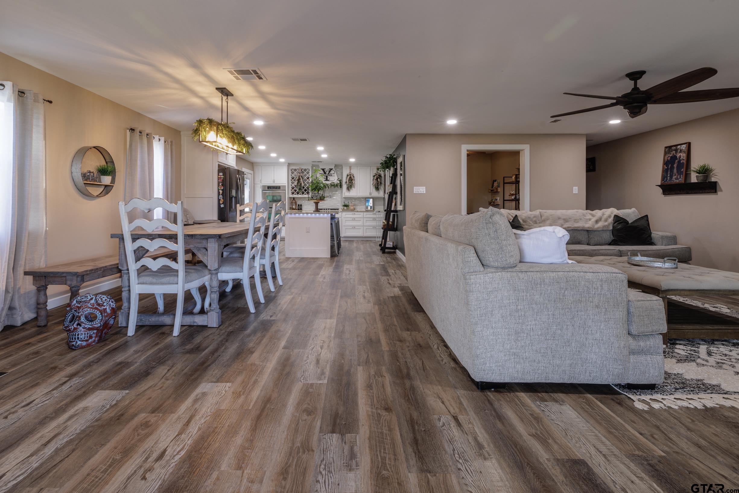 765 County Road 3410 - Photo 3